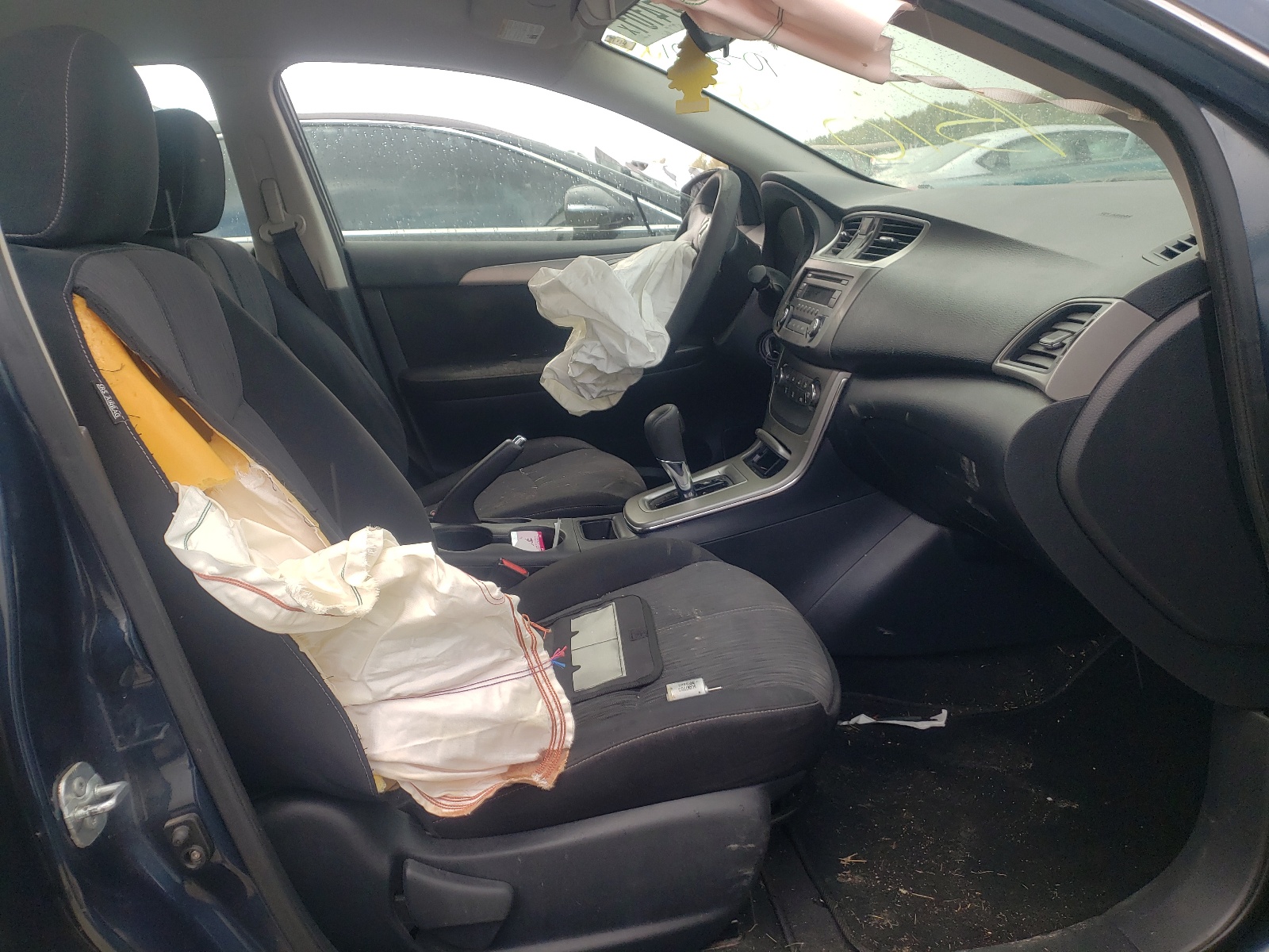 Photo 5 from auction – 2014 NISSAN SENTRA S with VIN 1N4AB7AP6EN852601