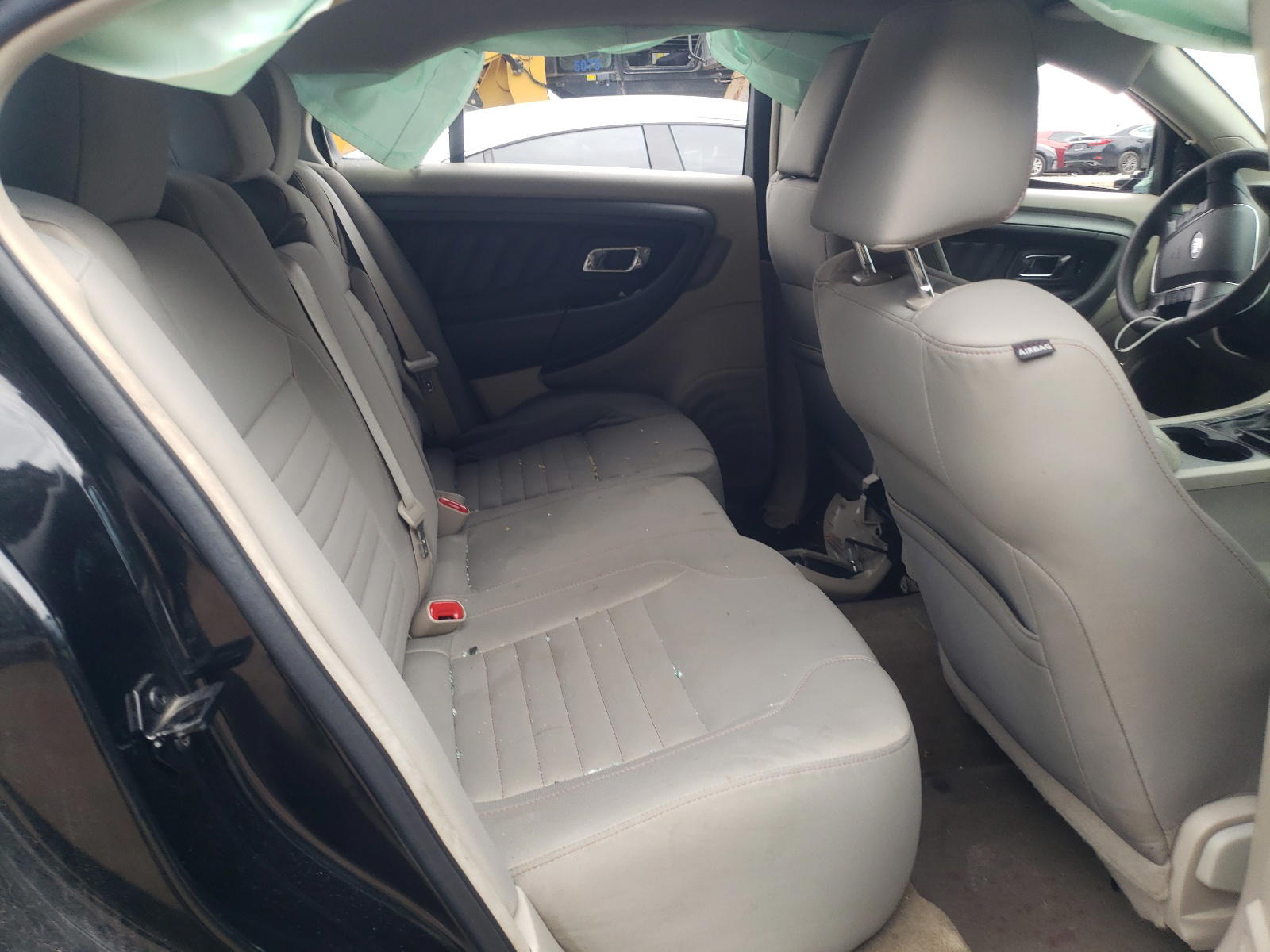 Photo 6 from auction – 2011 FORD TAURUS SE with VIN 1FAHP2DW8BG161236
