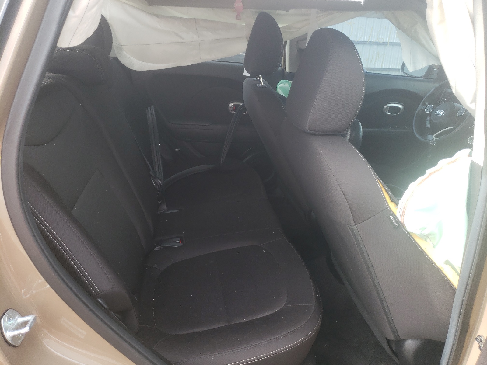 Photo 6 from auction – 2016 KIA SOUL with VIN KNDJN2A20G7252141