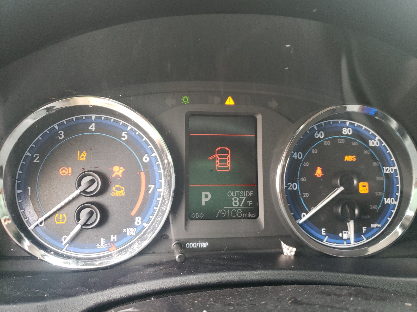 Photo 8 from auction – 2018 TOYOTA COROLLA L with VIN 2T1BURHE1JC107602