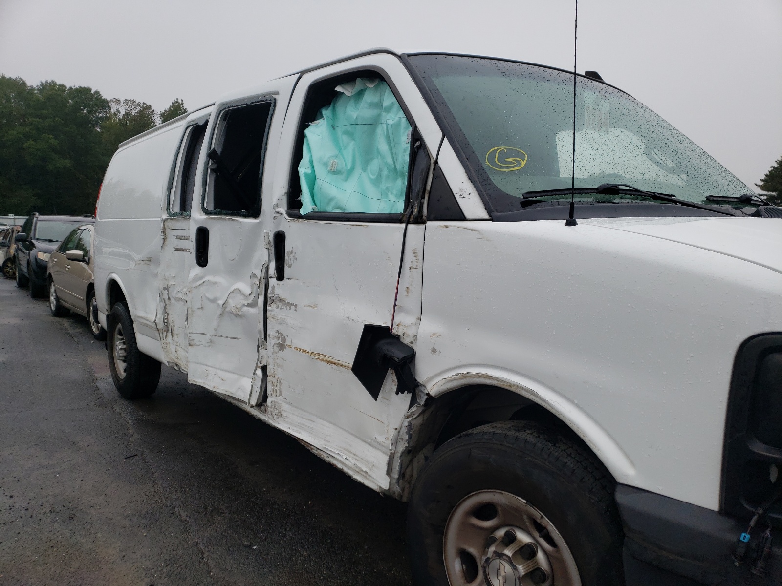 Photo 9 from auction – 2017 CHEVROLET EXPRESS G2 with VIN 1GCWGBFG0H1211033