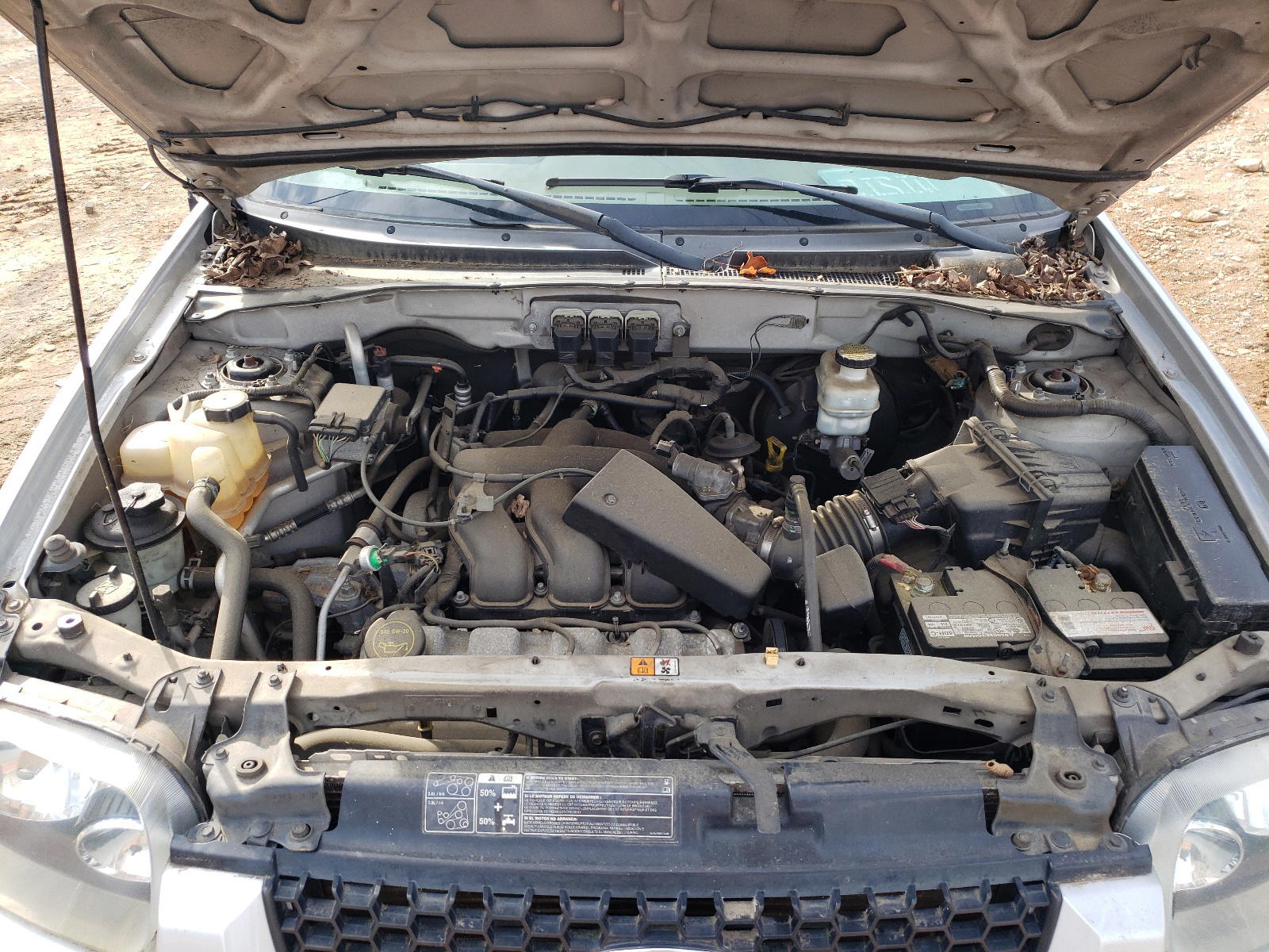 Photo 7 from auction – 2005 FORD ESCAPE with VIN 1FMCU94175KE22038