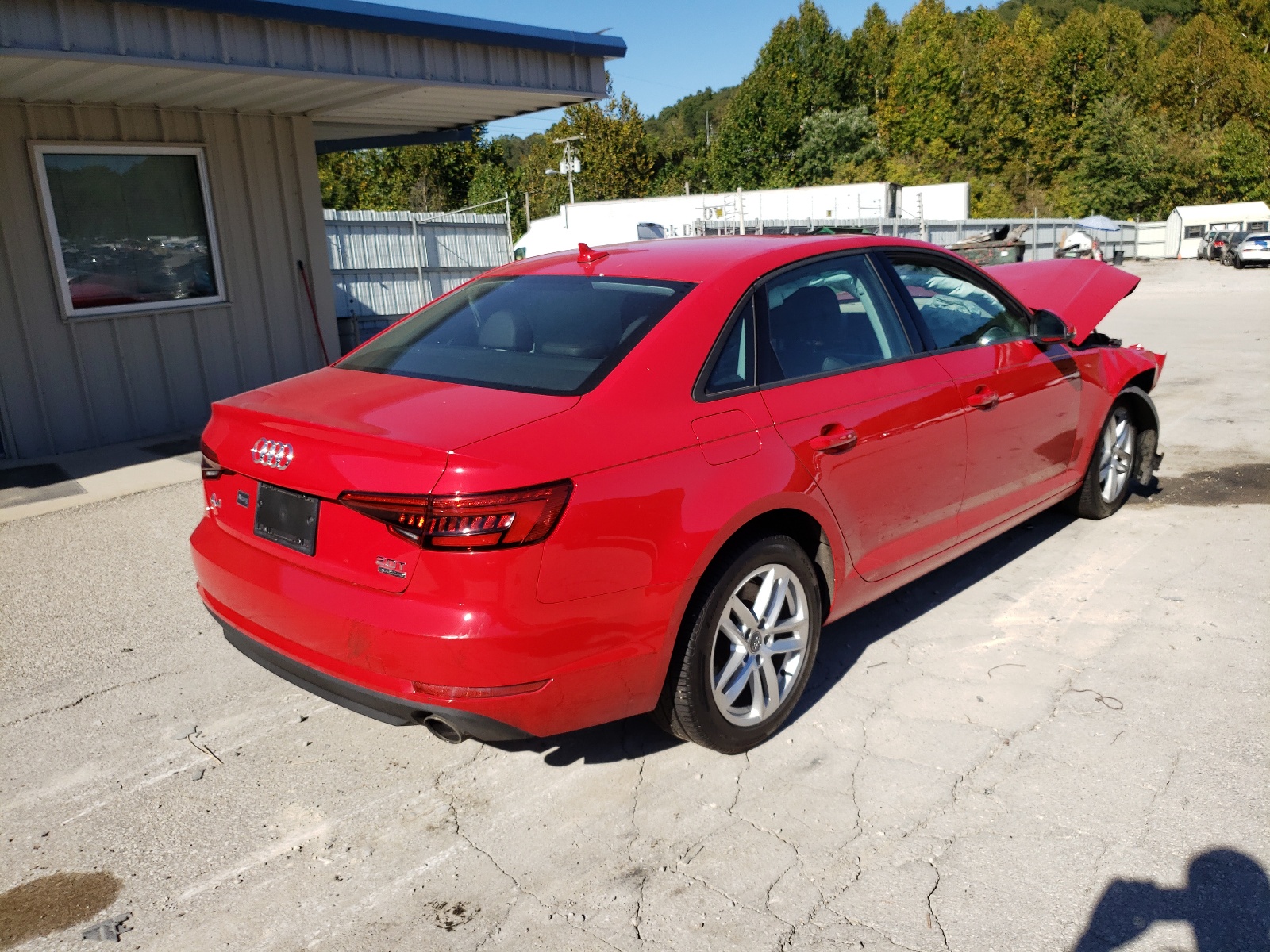 Photo 4 from auction – 2017 AUDI A4 PREMIUM with VIN WAUANAF41HN020520