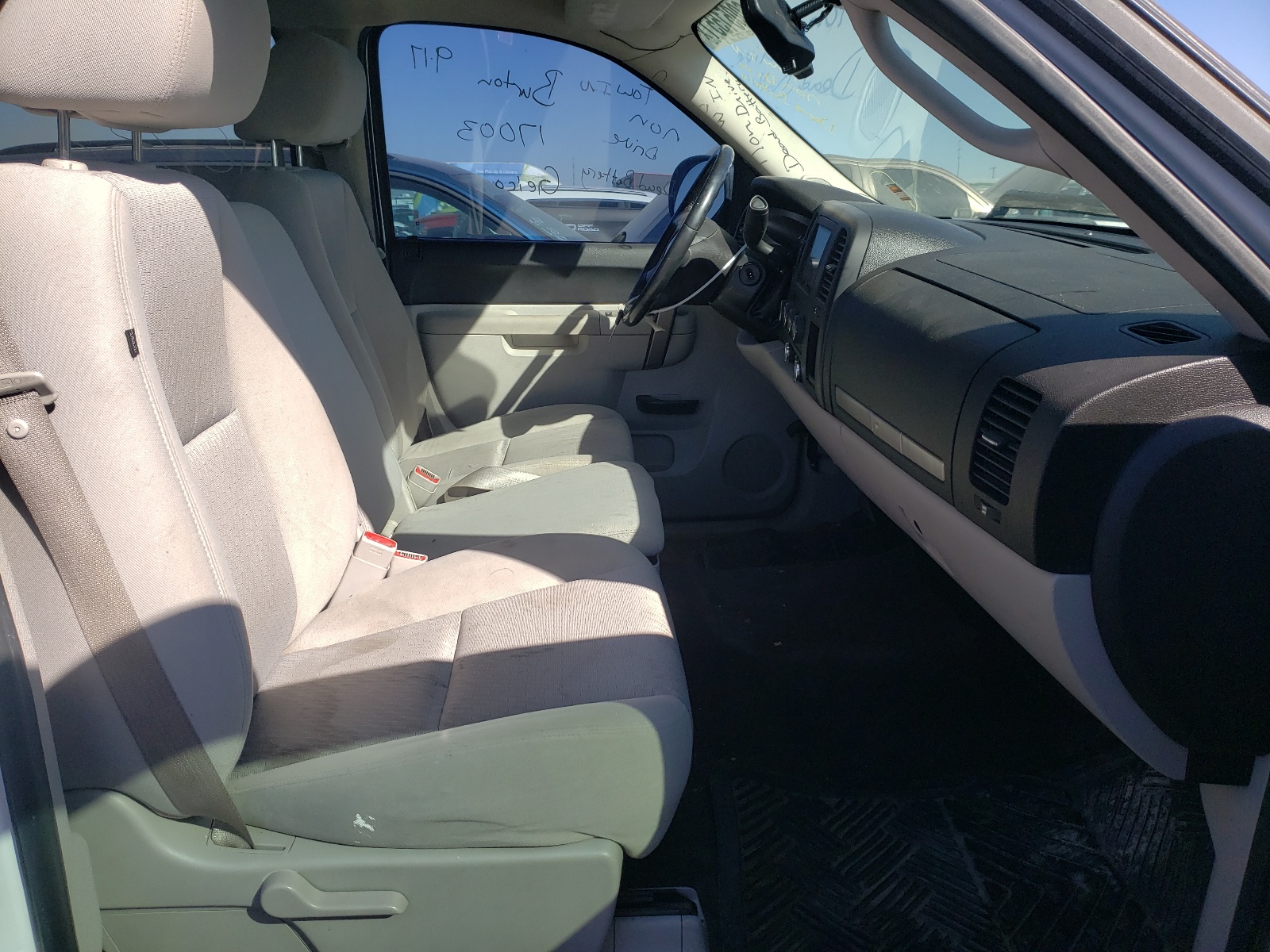 Photo 5 from auction – 2010 CHEVROLET SILVERADO with VIN 3GCRKSE38AG209905