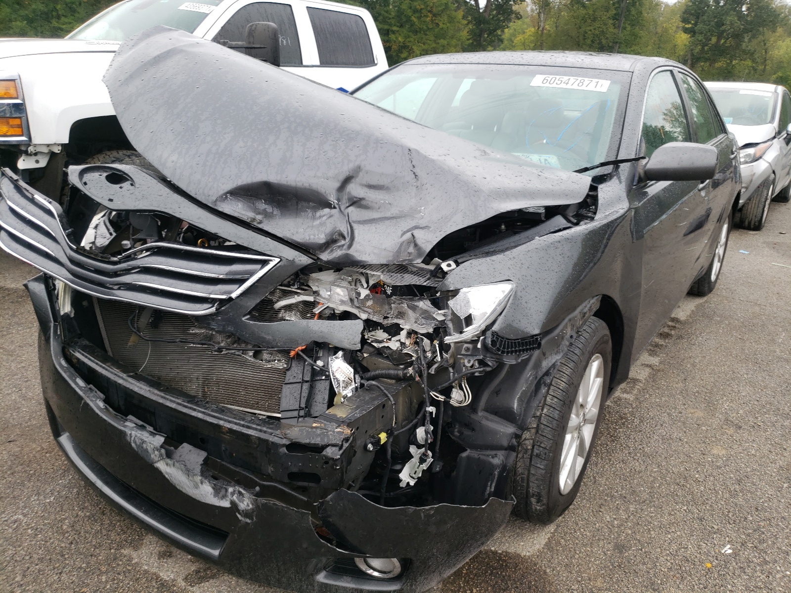 Фото 2 с аукциона – 2011 TOYOTA CAMRY BASE с VIN 4T1BF3EK4BU207128