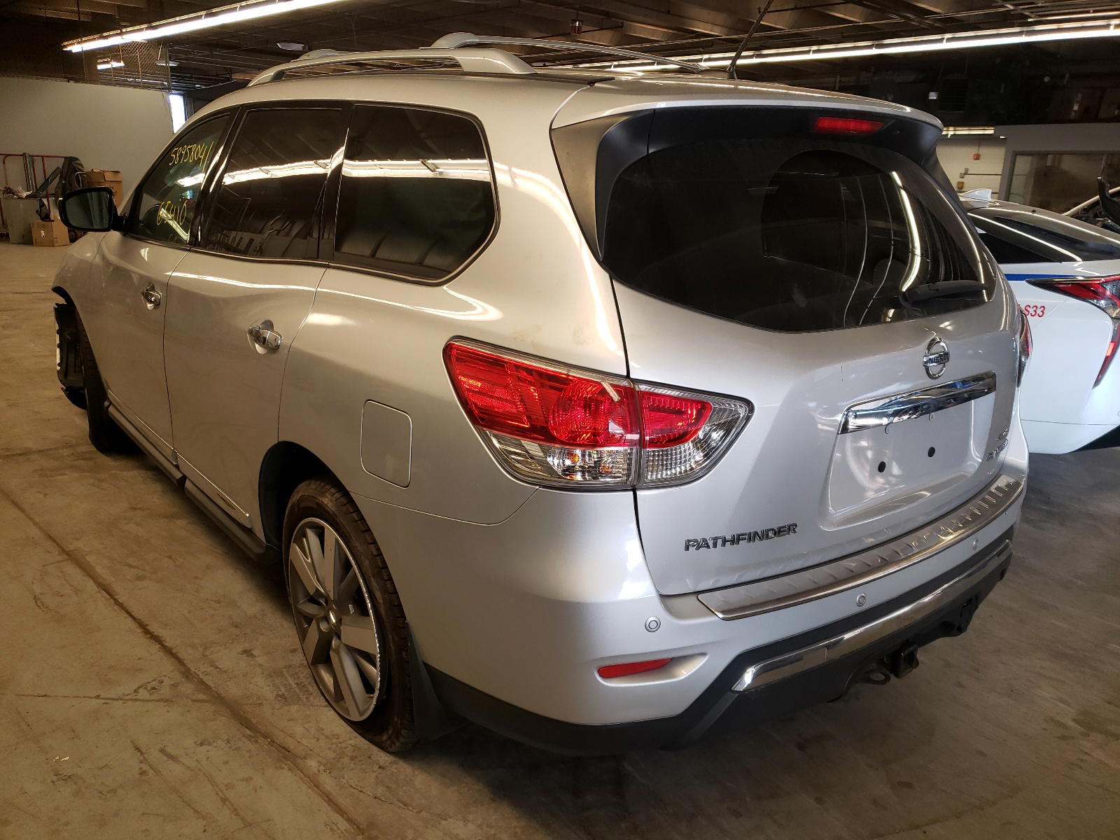 Photo 3 from auction – 2014 NISSAN PATHFINDER with VIN 5N1AR2MM1EC650122