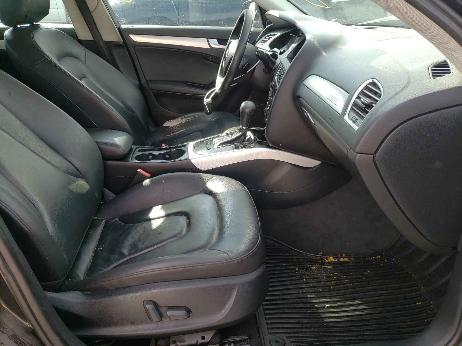 Photo 5 from auction – 2012 AUDI A4 PREMIUM with VIN WAUFFAFL7CA118882