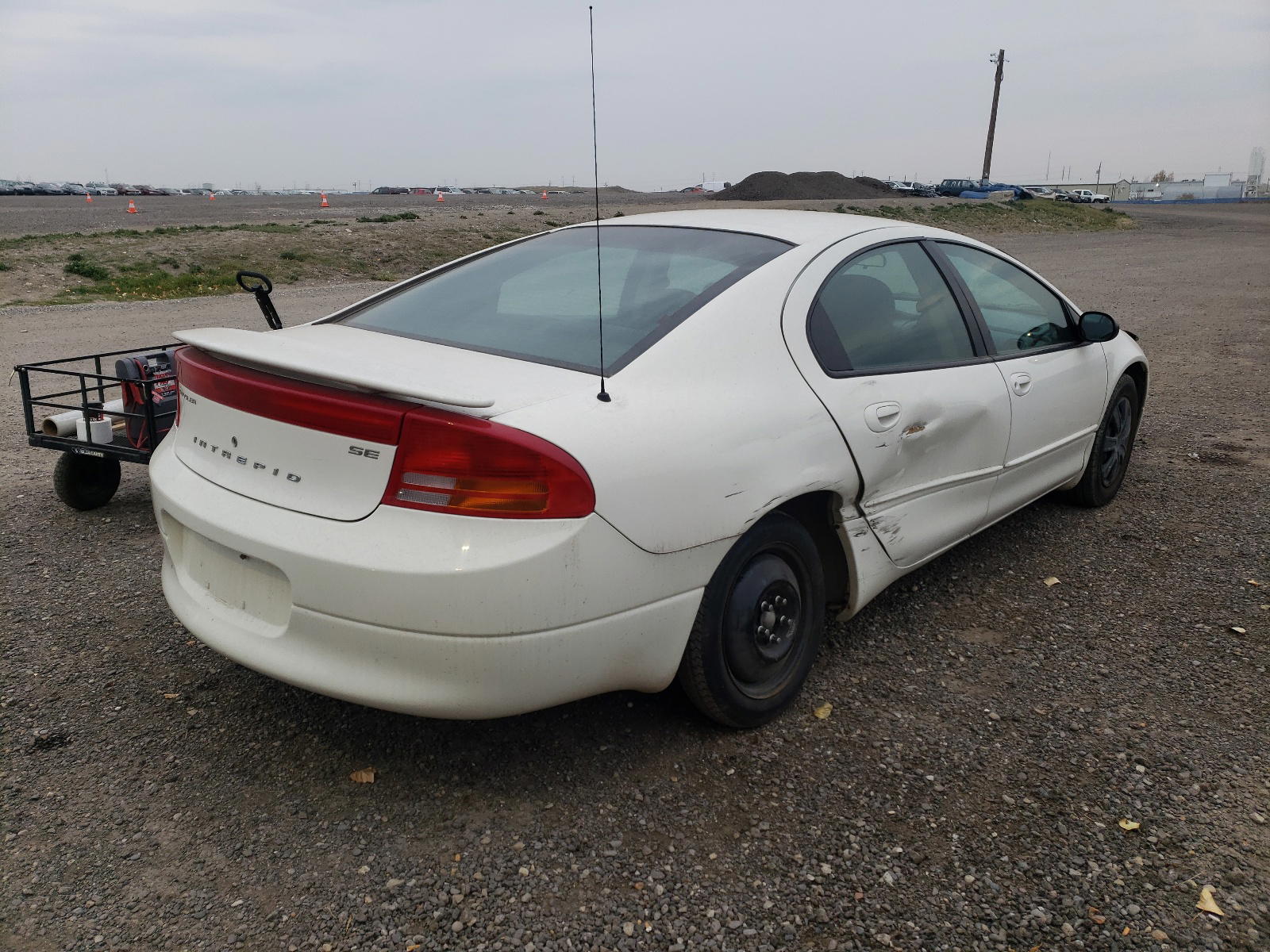 Photo 4 from auction – 2002 CHRYSLER INTREPID S with VIN 2C3HH46R12H242324
