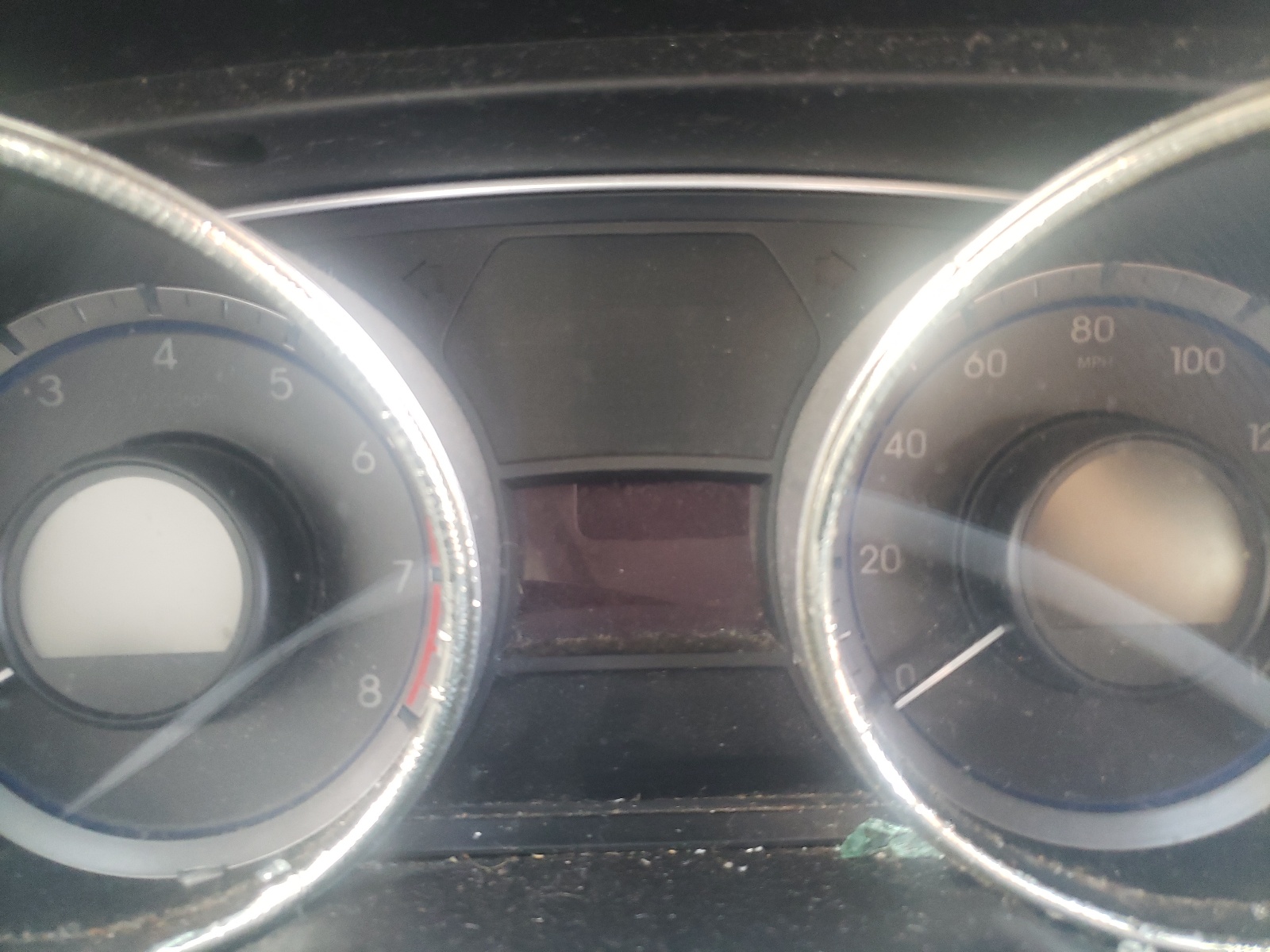 Photo 8 from auction – 2011 HYUNDAI SONATA GLS with VIN 5NPEB4AC2BH210153
