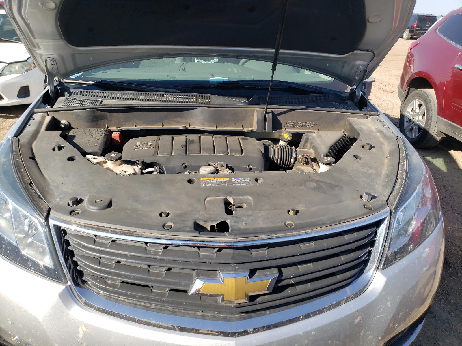 Photo 7 from auction – 2014 CHEVROLET TRAVERSE L with VIN 1GNKRFKD6EJ120847