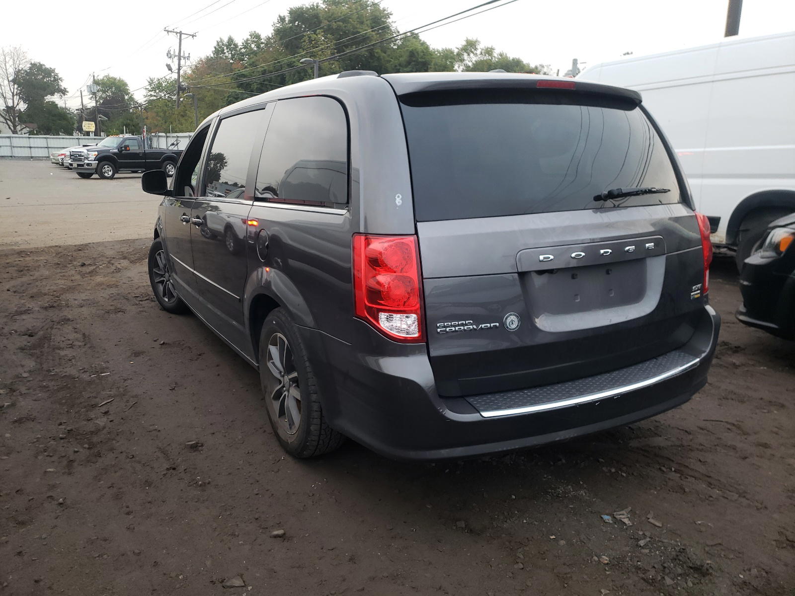 Photo 3 from auction – 2017 DODGE GRAND CARA with VIN 2C4RDGCG6HR735886