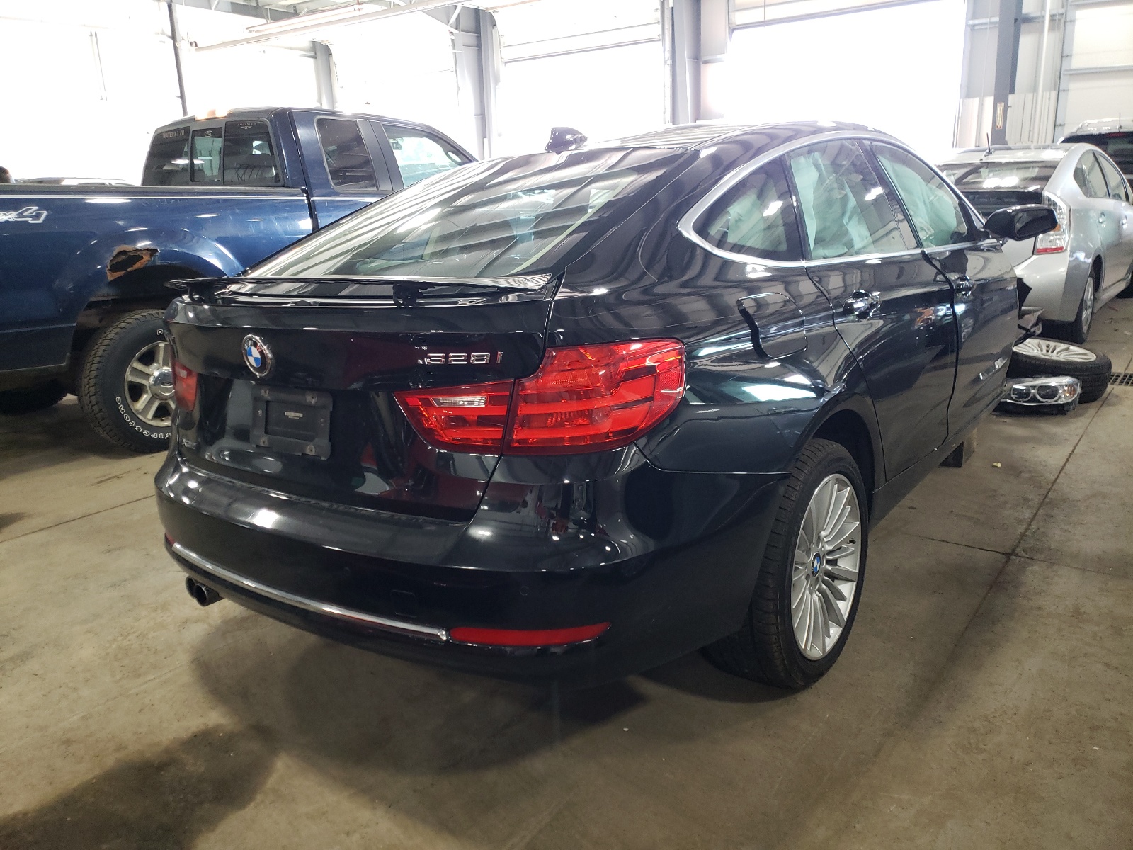 Photo 4 from auction – 2015 BMW 328 XIGT with VIN WBA3X5C51FD561433
