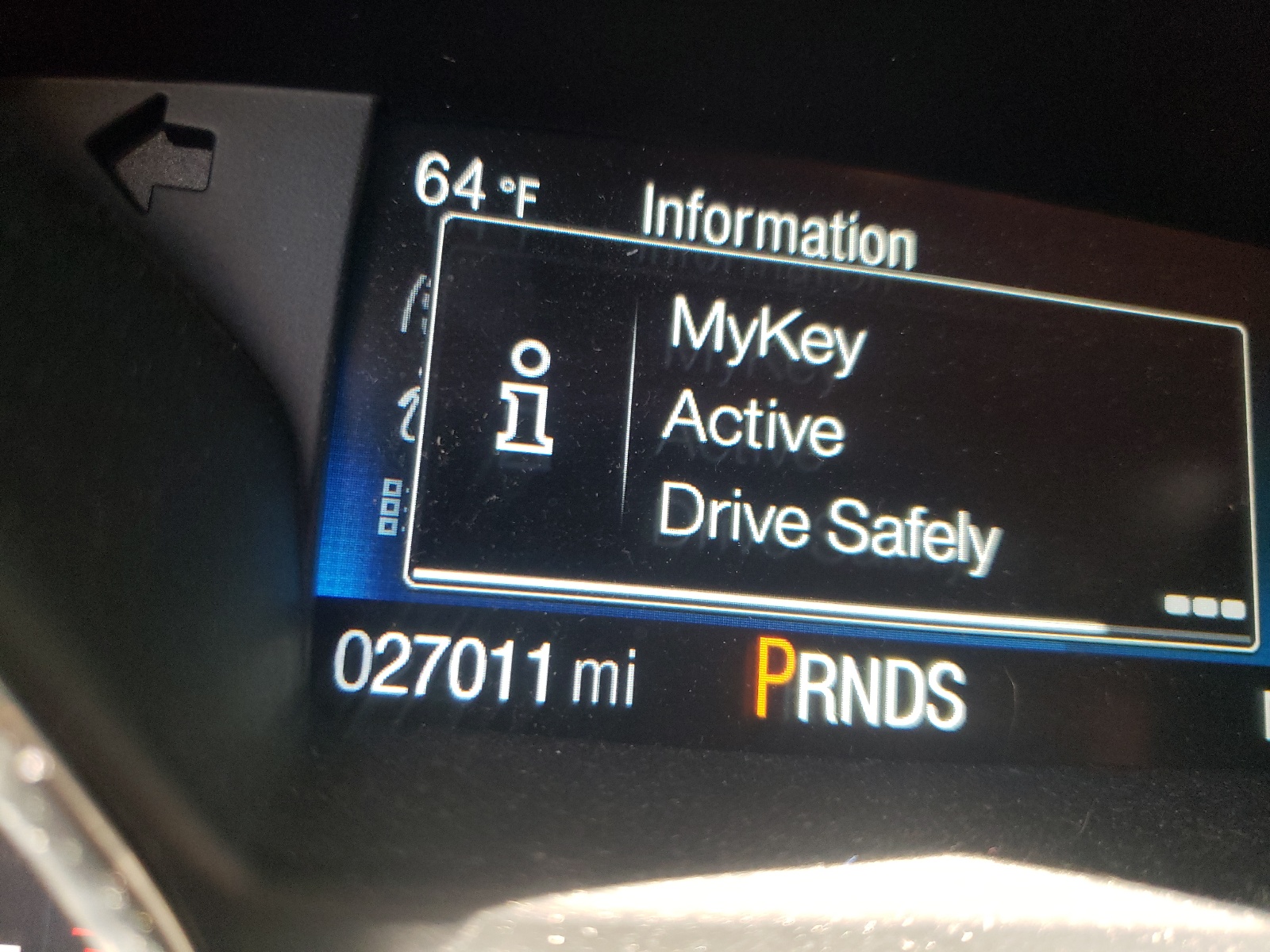 Photo 8 from auction – 2018 FORD ESCAPE SEL with VIN 1FMCU9HD5JUA90166