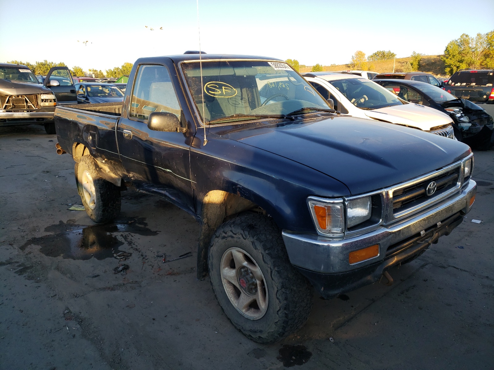 Photo 1 from auction – 1995 TOYOTA PICKUP 1/2 with VIN JT4RN01P9S7072541