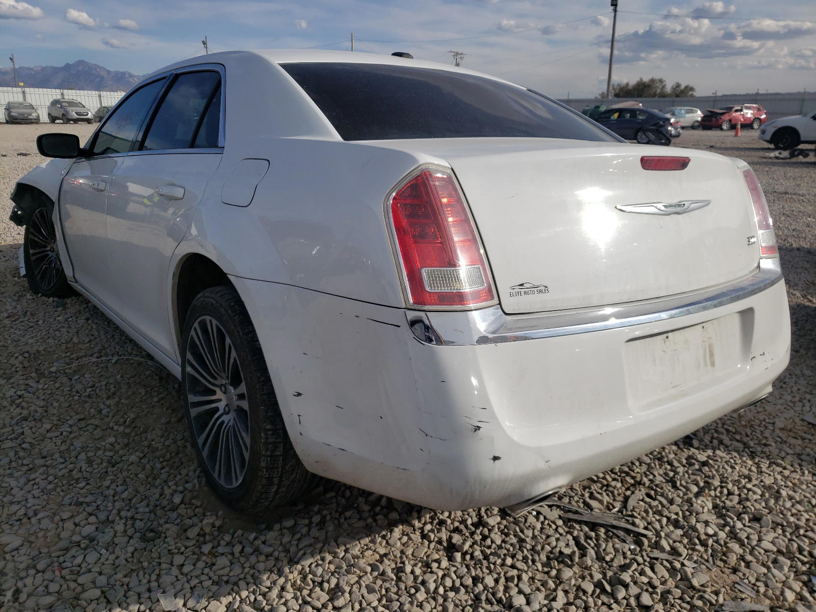 Photo 3 from auction – 2013 CHRYSLER 300 with VIN 2C3CCAAG1DH728180