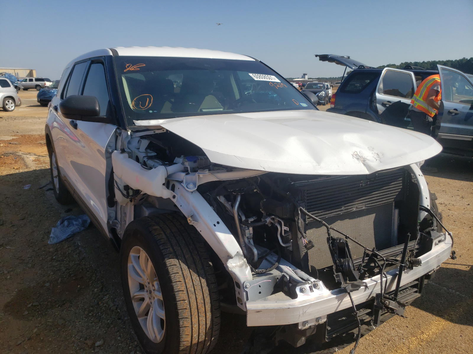 FORD EXPLORER 2020 with VIN 1FMSK7BH3LGC09268 - Photo from auction