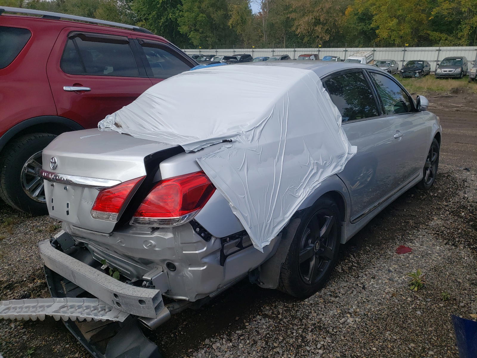 Photo 4 from auction – 2011 TOYOTA AVALON BAS with VIN 4T1BK3DB2BU385875