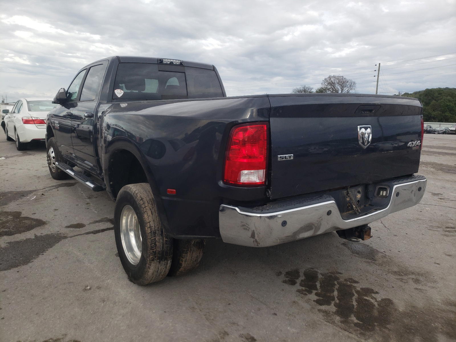 Photo 3 from auction – 2017 RAM 3500 SLT with VIN 3C63RRHL3HG650672