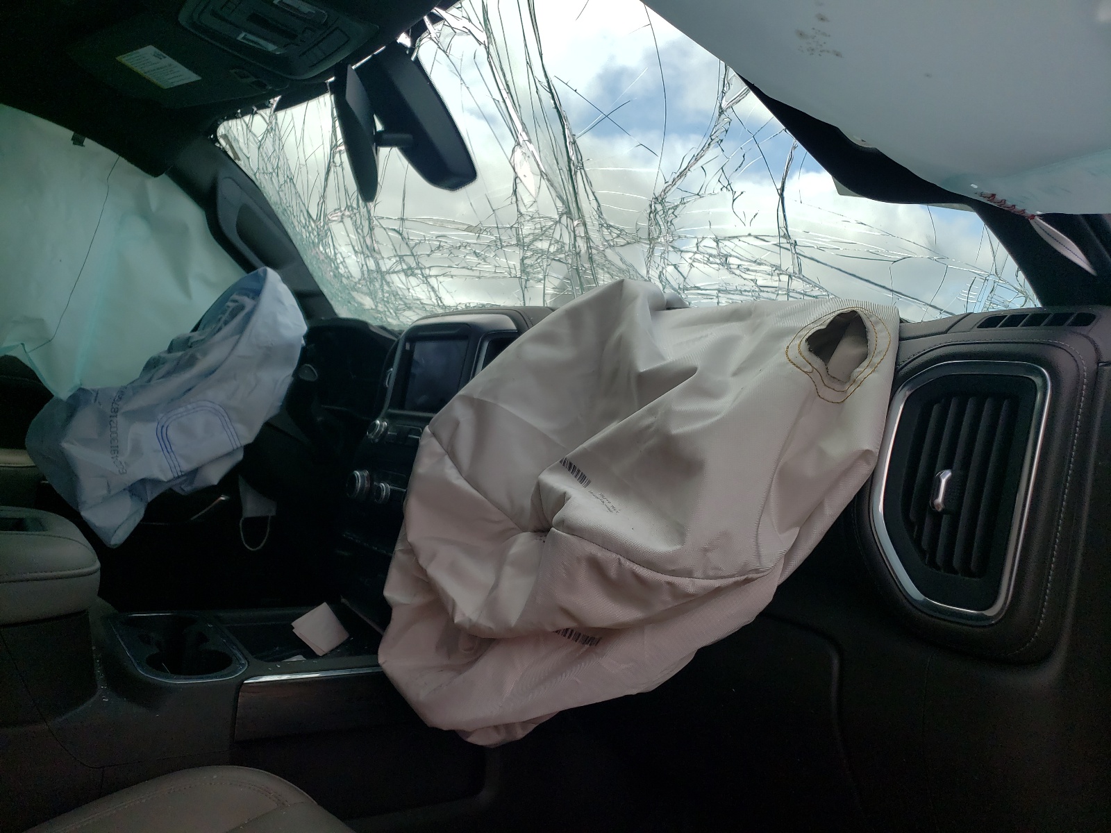 Photo 9 from auction – 2020 GMC SIERRA K15 with VIN 3GTU9DED1LG143839