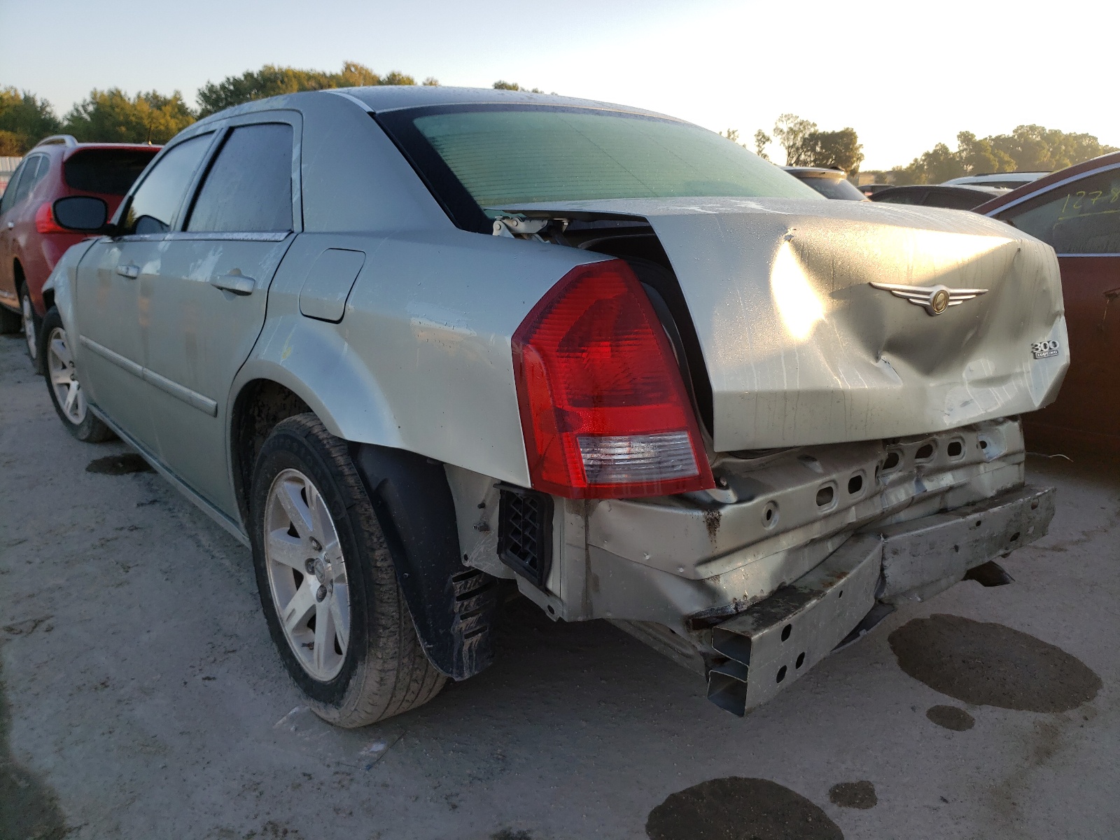 Photo 3 from auction – 2006 CHRYSLER 300 TOURIN with VIN 2C3LA53GX6H464115