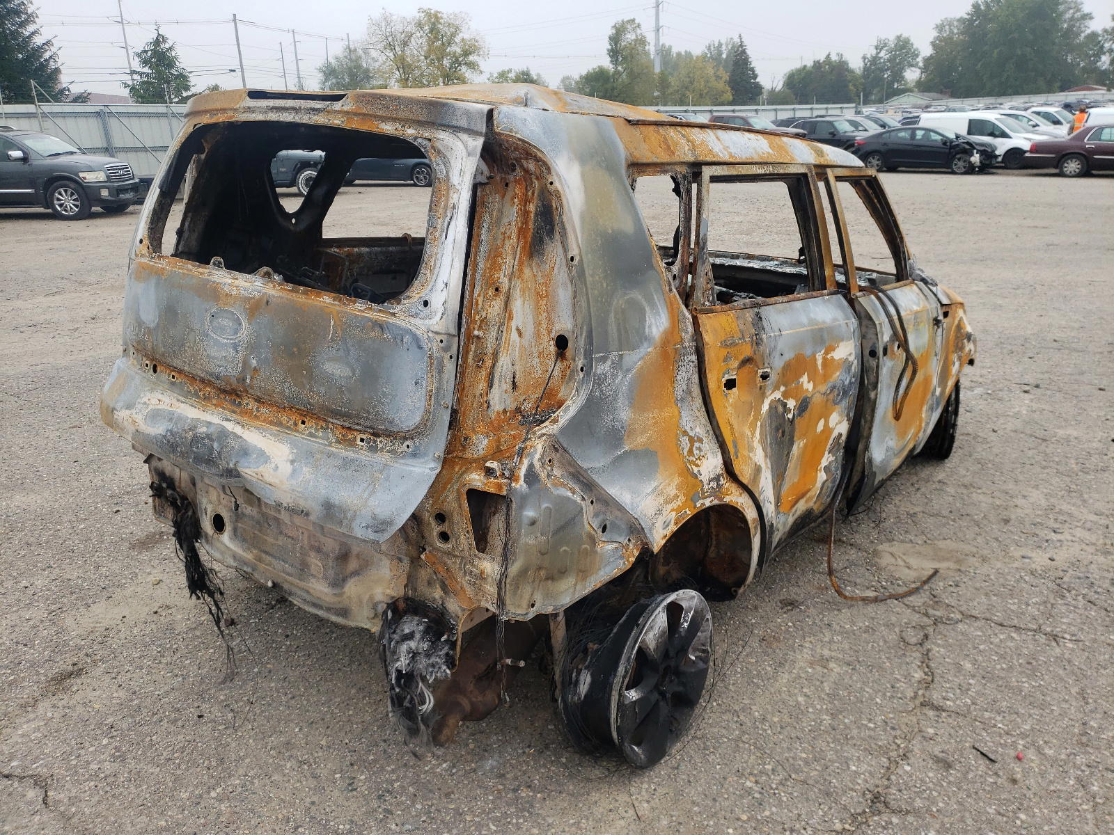 Photo 4 from auction – 2017 KIA SOUL with VIN KNDJN2A22H7411050