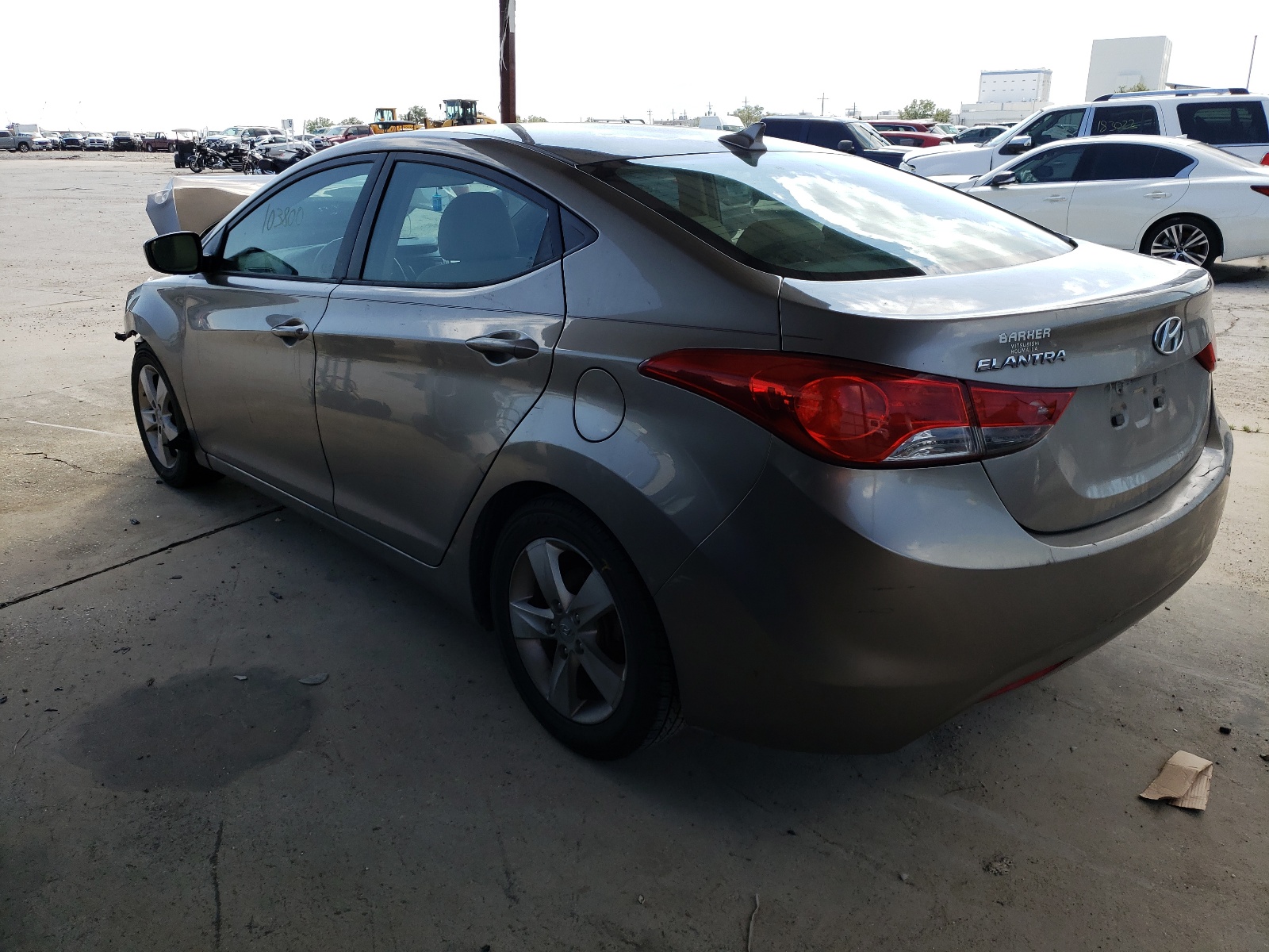 Photo 3 from auction – 2013 HYUNDAI ELANTRA GL with VIN 5NPDH4AE3DH355362