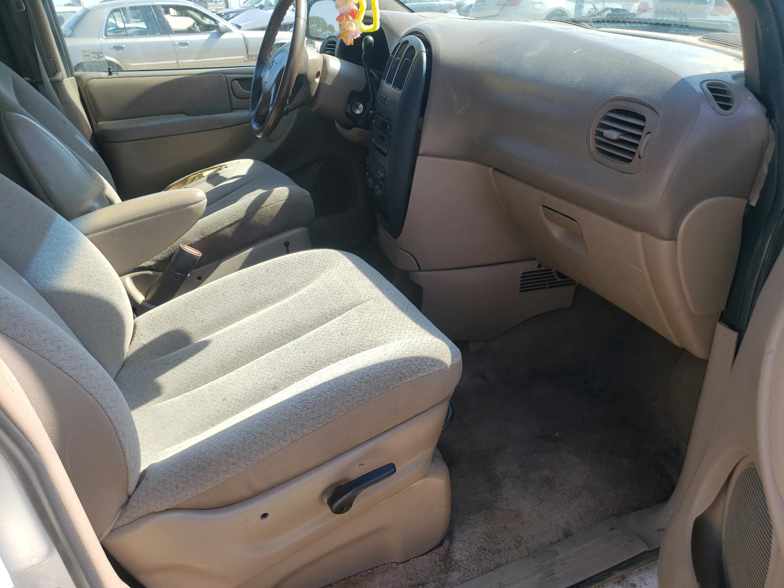 Photo 5 from auction – 2003 DODGE CARAVAN SE with VIN 1D4GP25363B154524