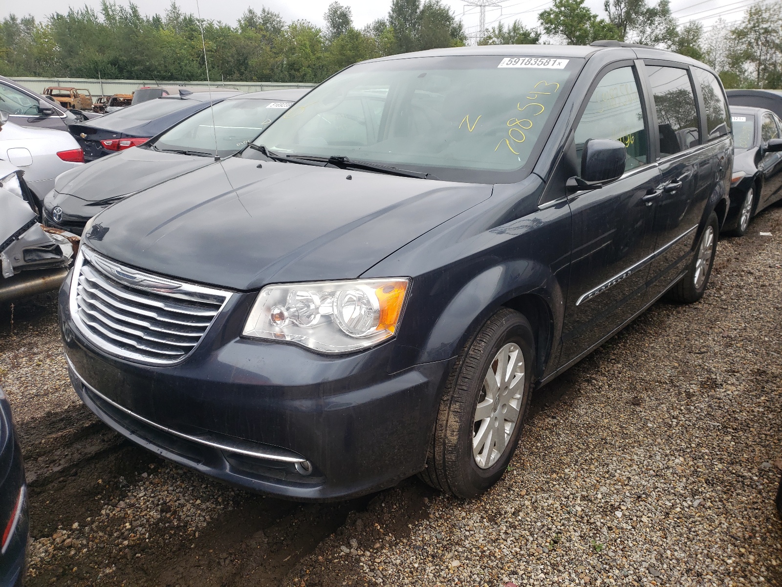 Photo 2 from auction – 2013 CHRYSLER TOWN & COU with VIN 2C4RC1BG1DR708543