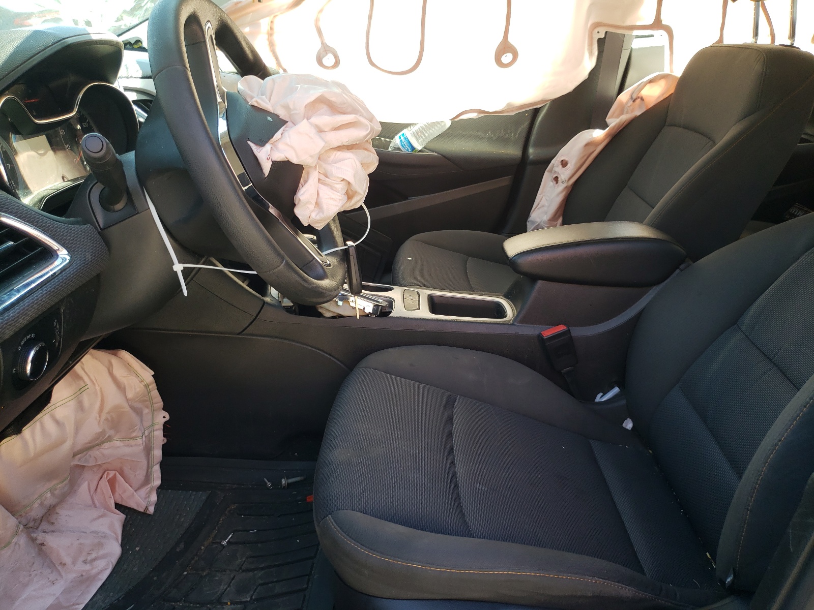 Photo 5 from auction – 2016 CHEVROLET CRUZE LS with VIN 1G1BC5SM6G7241522