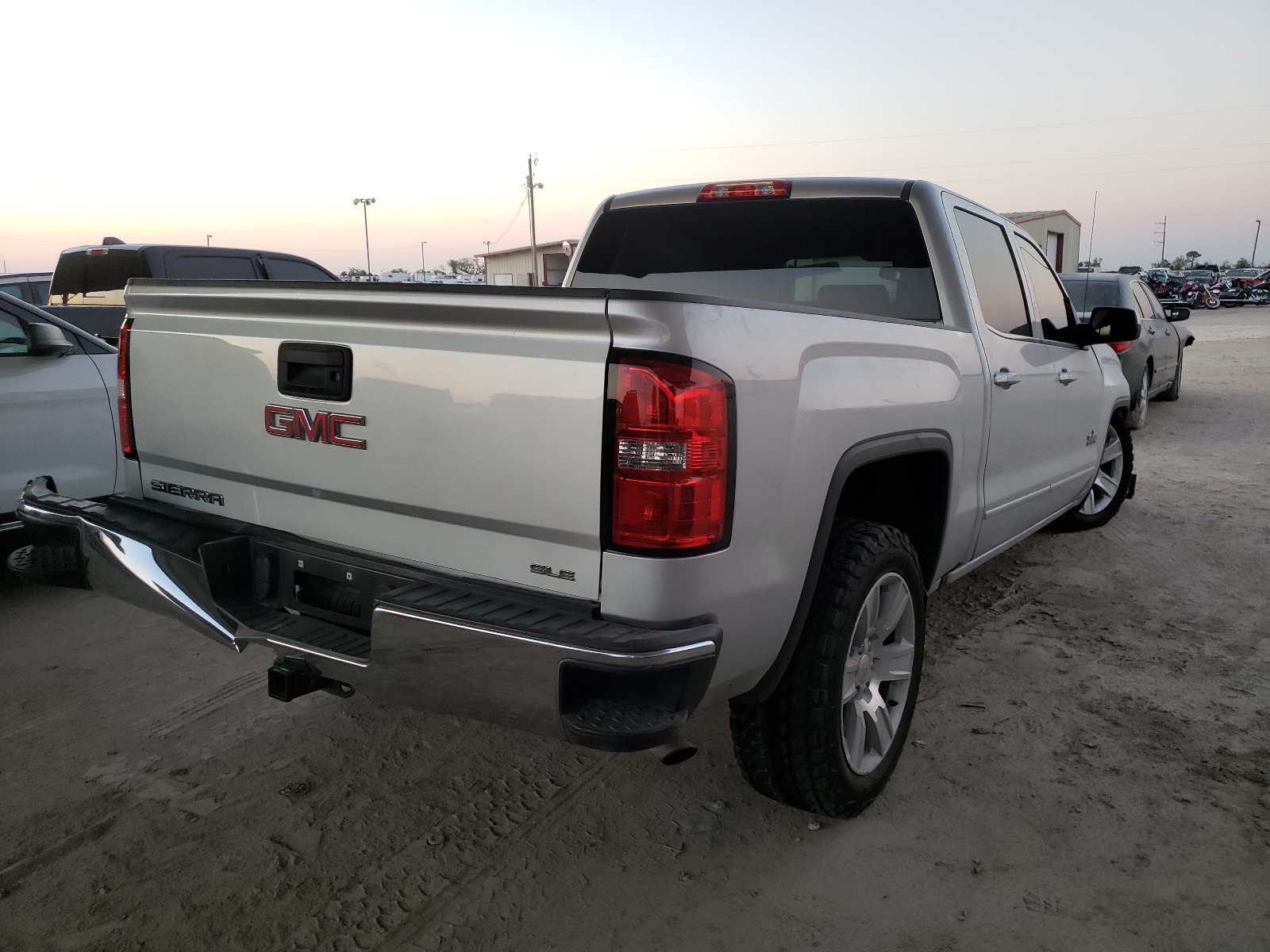 Photo 4 from auction – 2016 GMC SIERRA C15 with VIN 3GTP1MECXGG301967