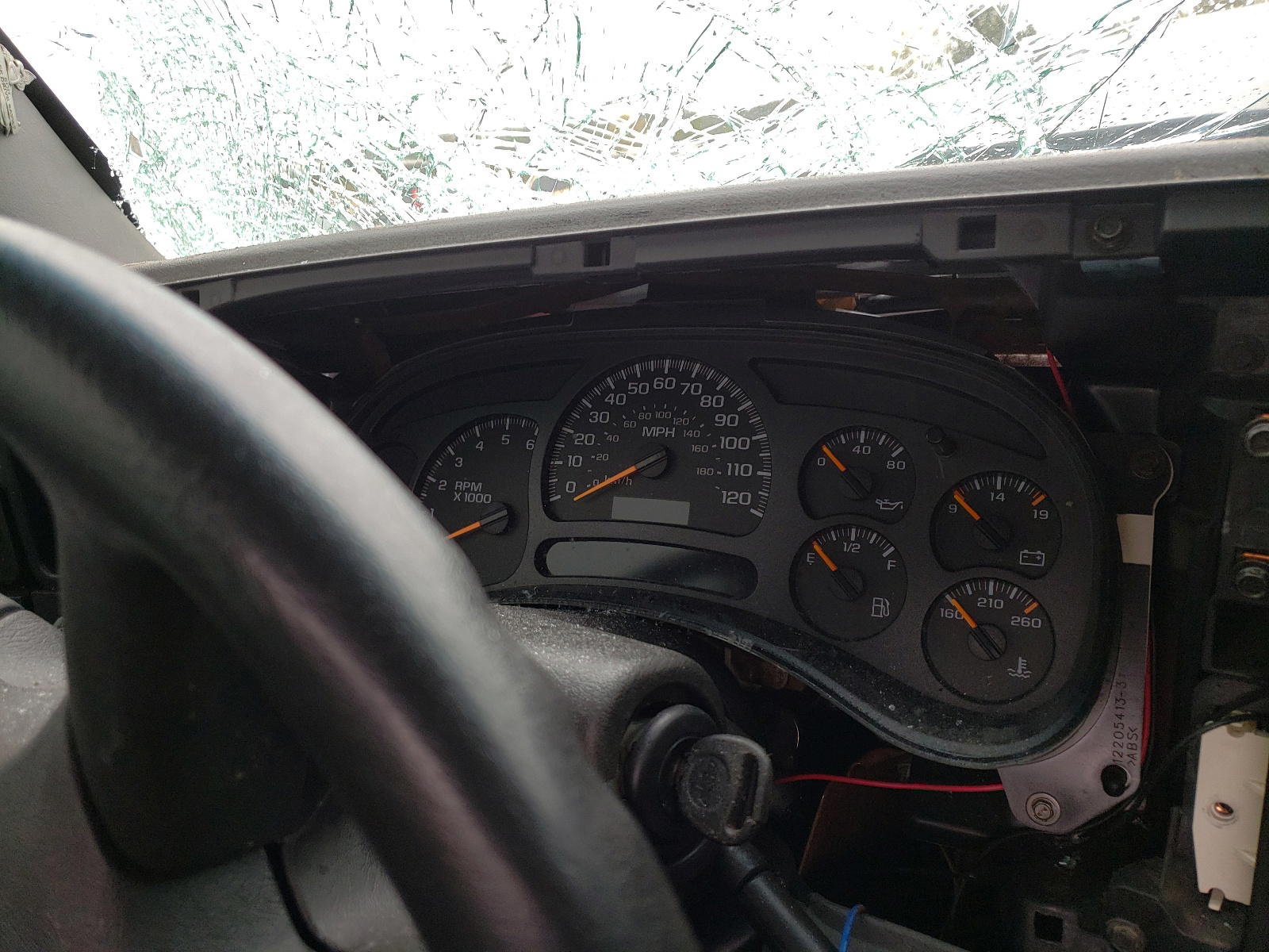 Photo 8 from auction – 2005 CHEVROLET SILVERADO with VIN 1GCEK14VX5Z260002