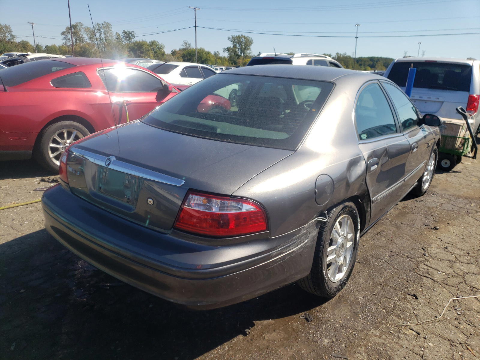 Photo 4 from auction – 2005 MERCURY SABLE LS P with VIN 1MEFM55S15A628154