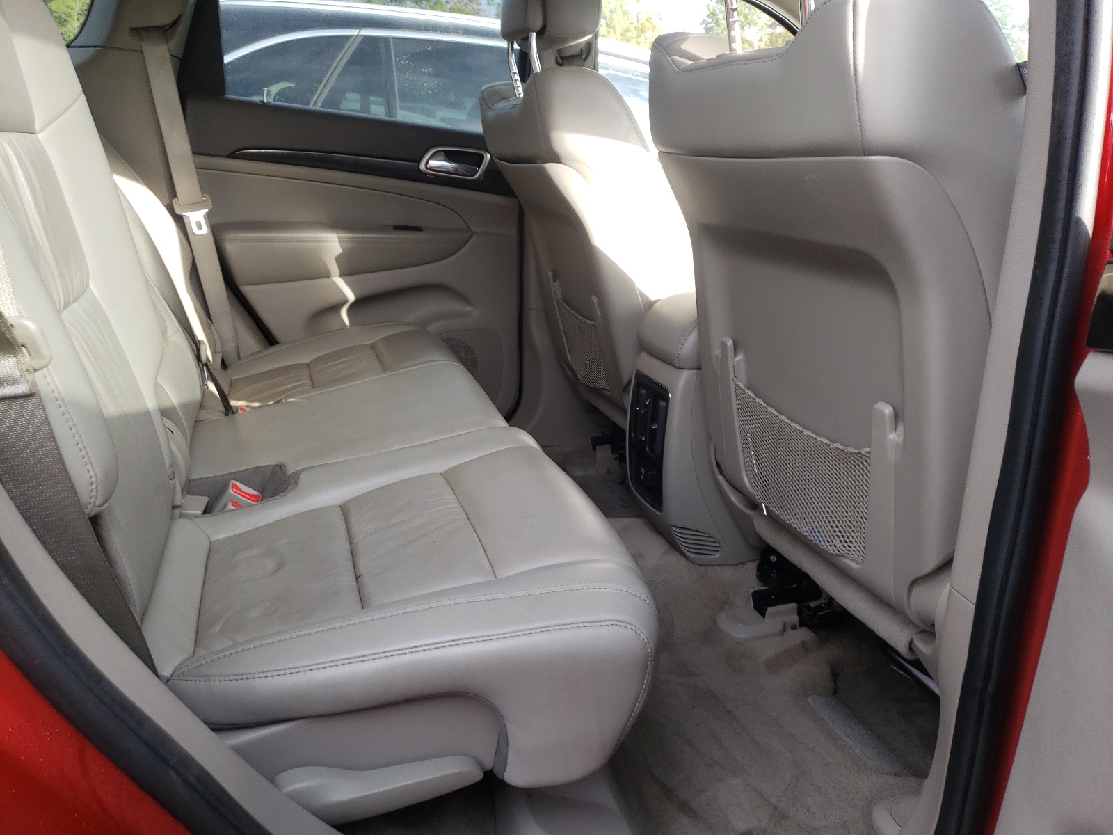 Photo 6 from auction – 2011 JEEP GRAND CHER with VIN 1J4RS4GG6BC545272