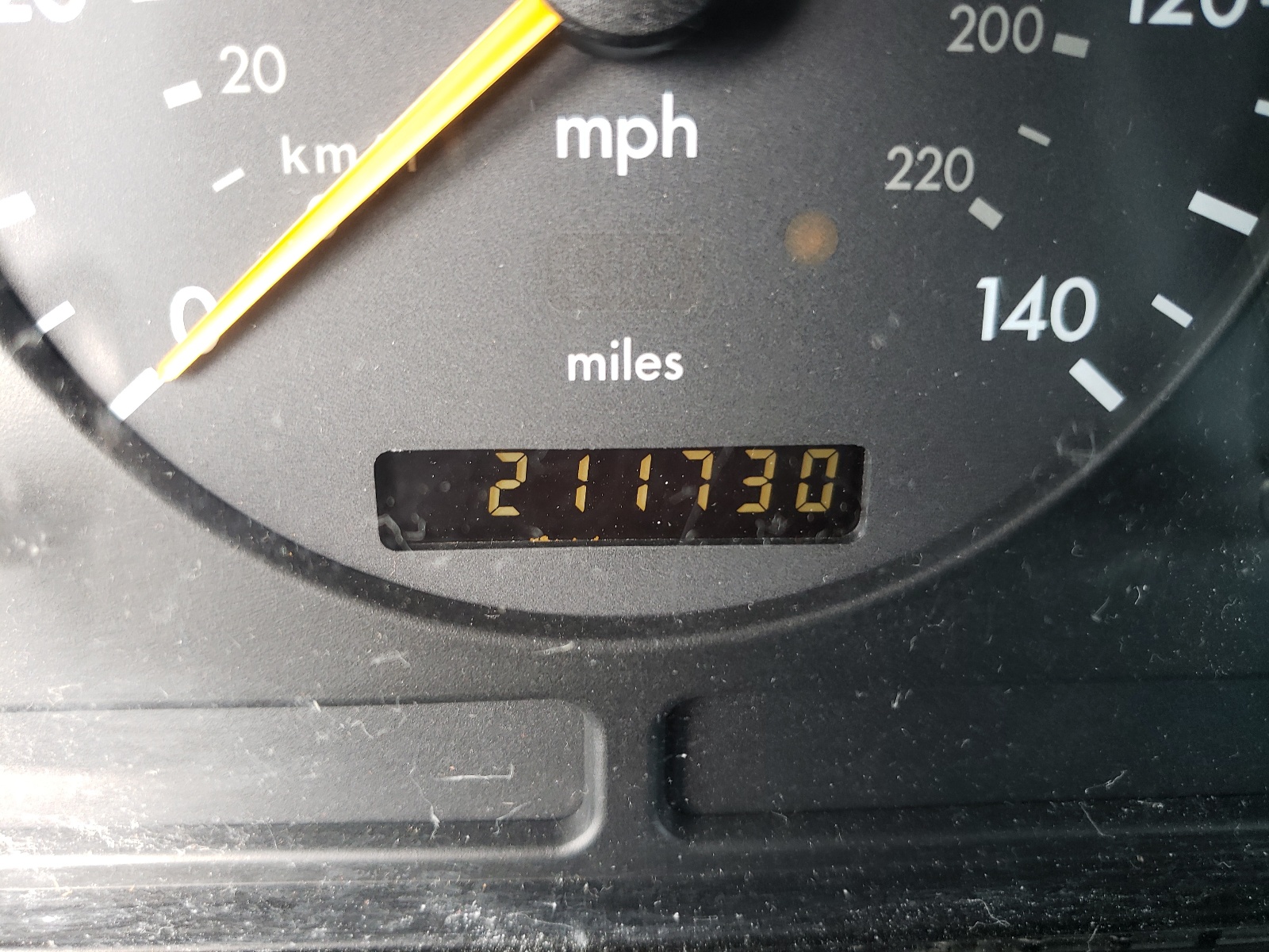 Photo 8 from auction – 2000 MERCEDES-BENZ ML 320 with VIN 4JGAB54E5YA192468