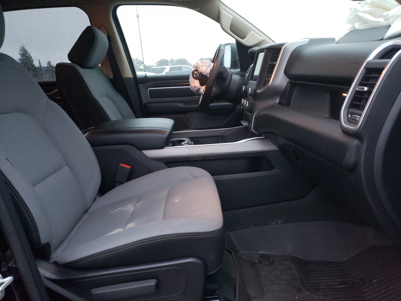 Photo 5 from auction – 2019 RAM 1500 BIG H with VIN 1C6RRFFG4KN911529