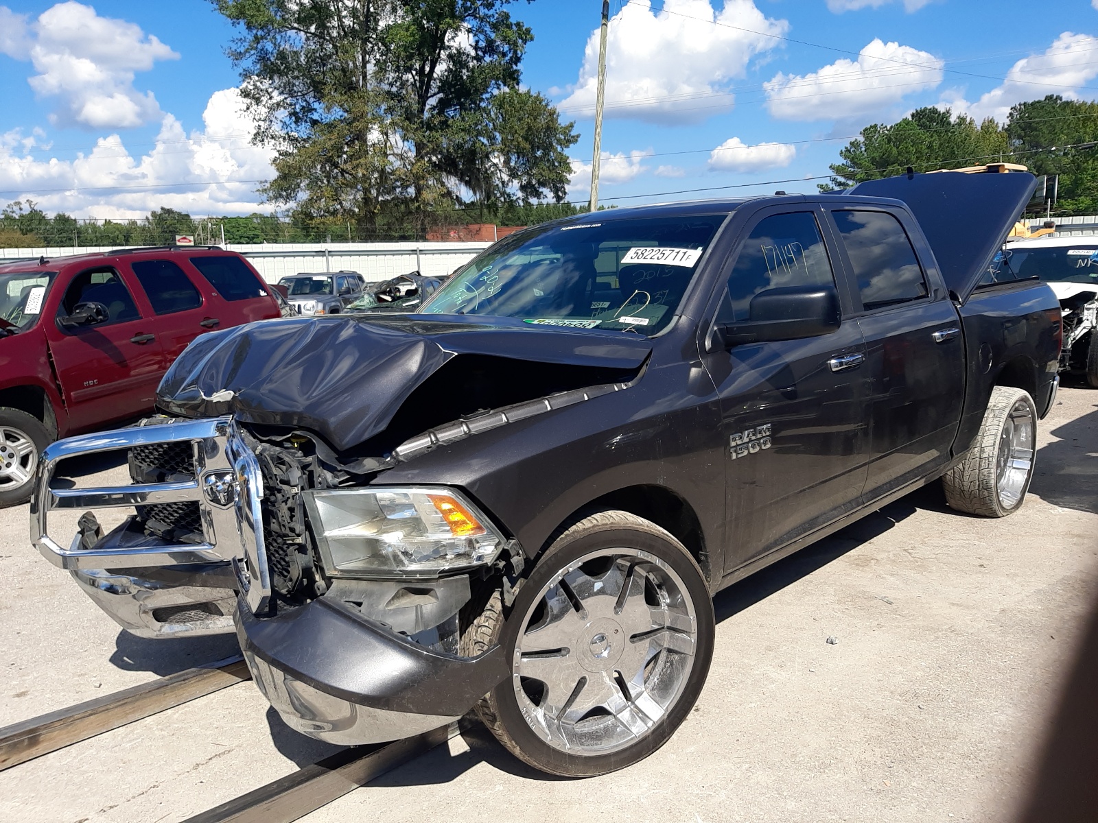 Photo 2 from auction – 2015 RAM 1500 SLT with VIN 1C6RR6LG1FS534704