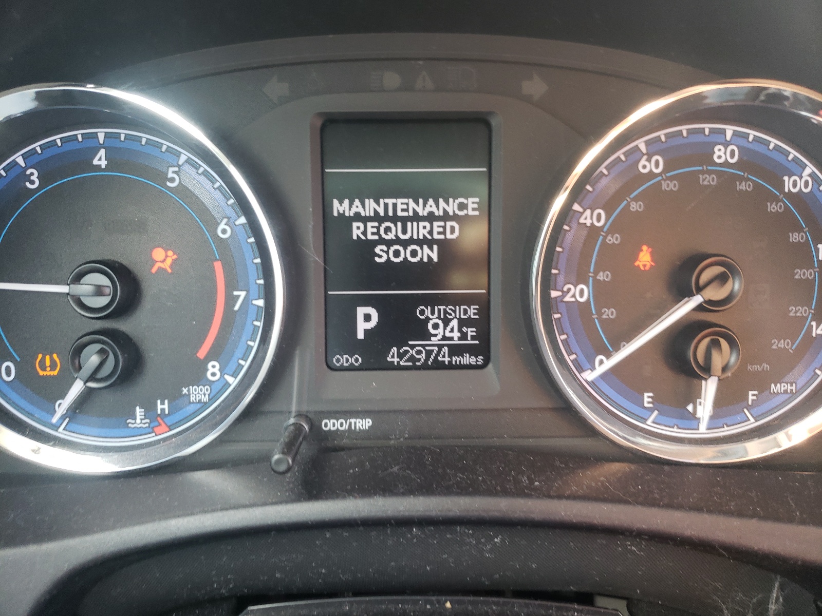 Photo 8 from auction – 2019 TOYOTA COROLLA L with VIN 5YFBURHE0KP899467