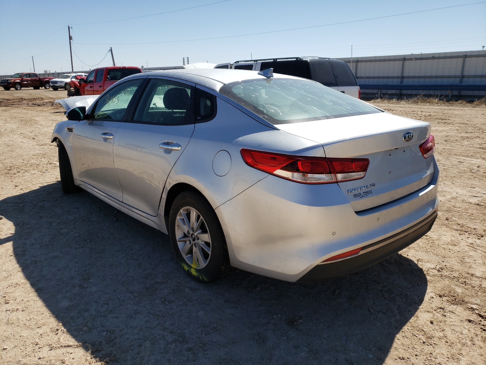 Photo 3 from auction – 2018 KIA OPTIMA LX with VIN 5XXGT4L30JG218314