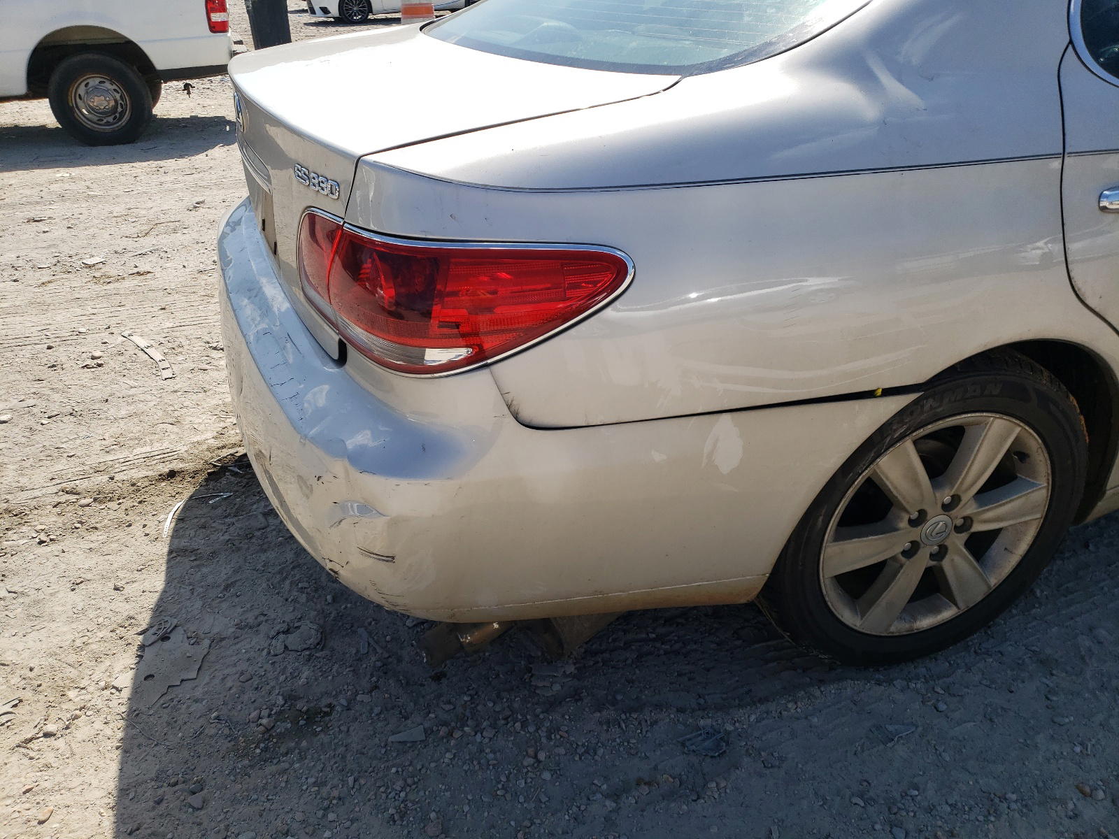 Photo 9 from auction – 2006 LEXUS ES 330 with VIN JTHBA30G365170965