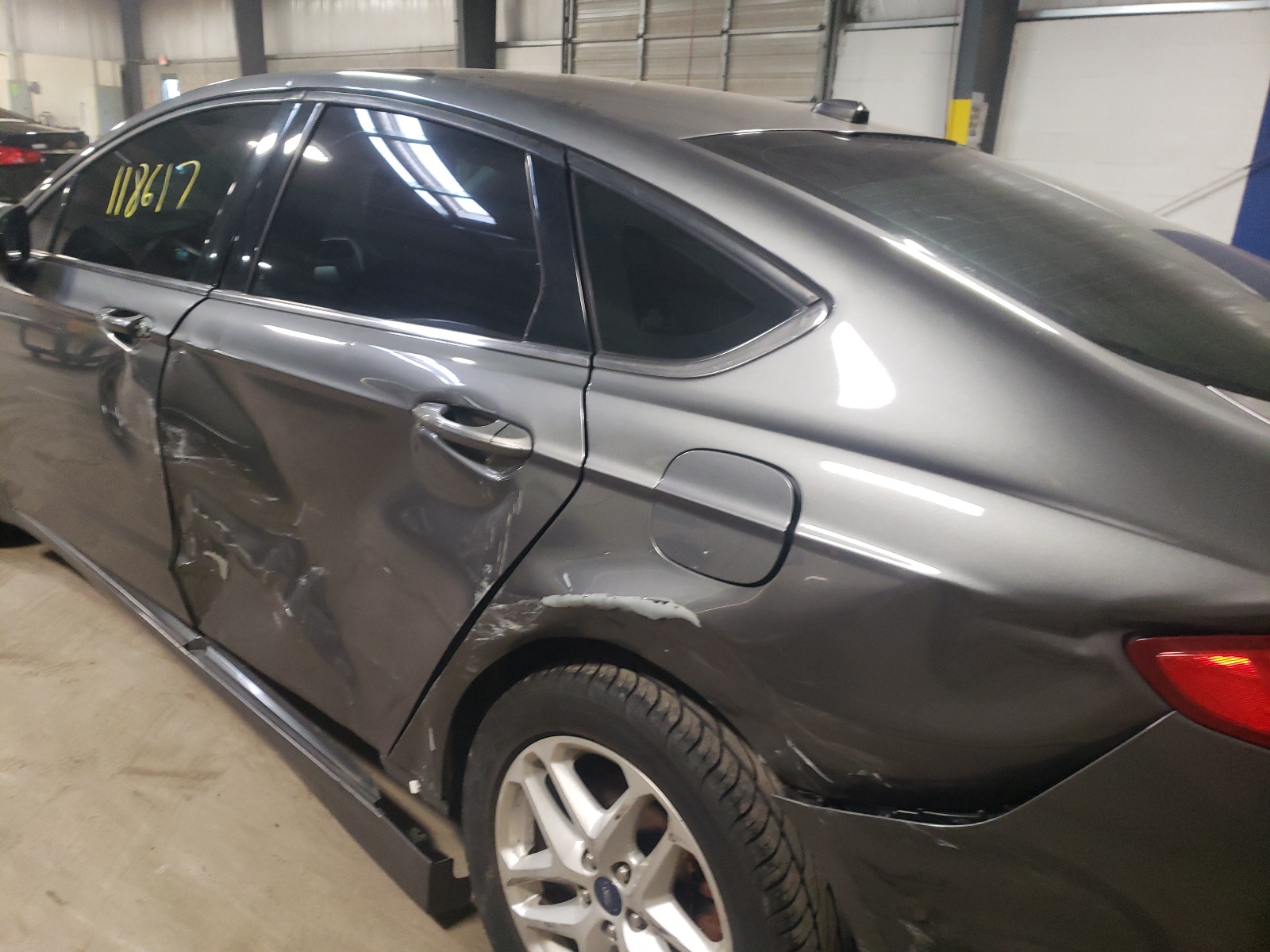 Photo 9 from auction – 2014 FORD FUSION SE with VIN 3FA6P0H75ER159214