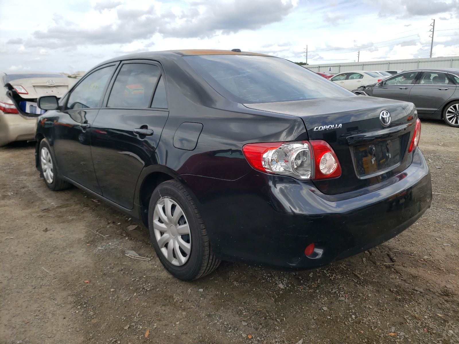 Photo 3 from auction – 2010 TOYOTA COROLLA XL with VIN 2T1BU4EE1AC517260