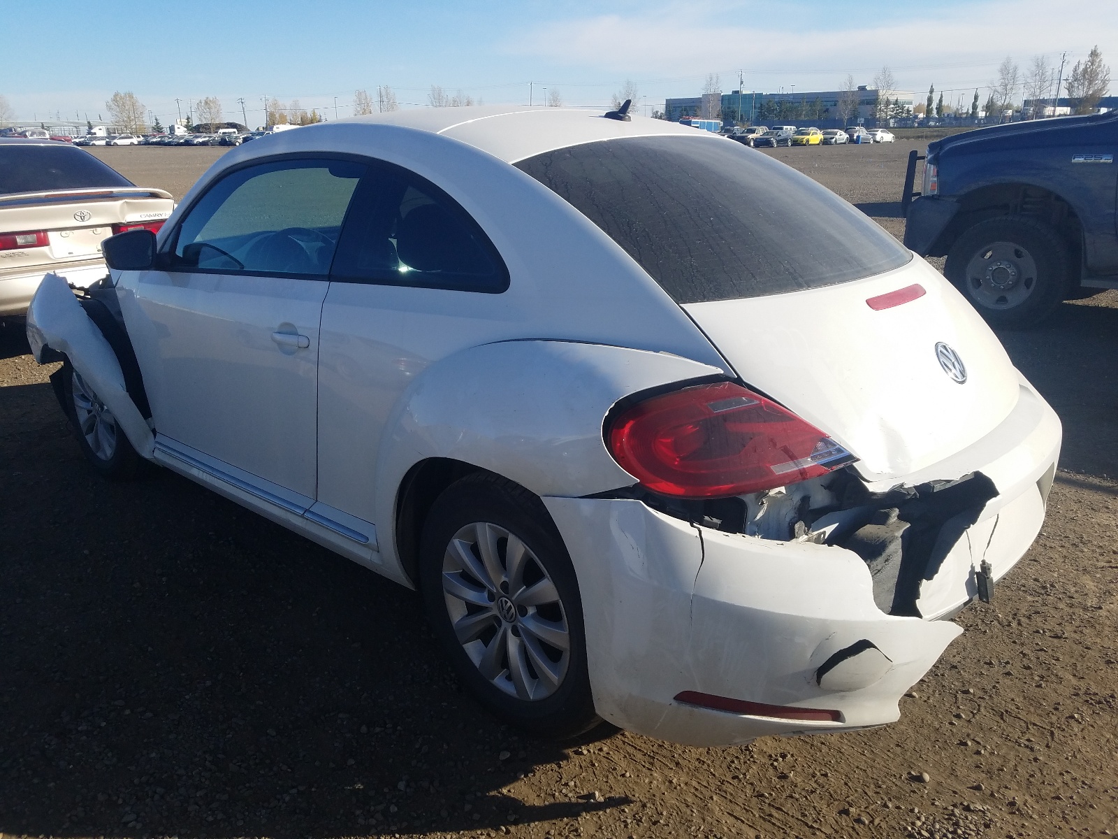 Photo 3 from auction – 2012 VOLKSWAGEN BEETLE with VIN 3VWHX7AT6CM619734