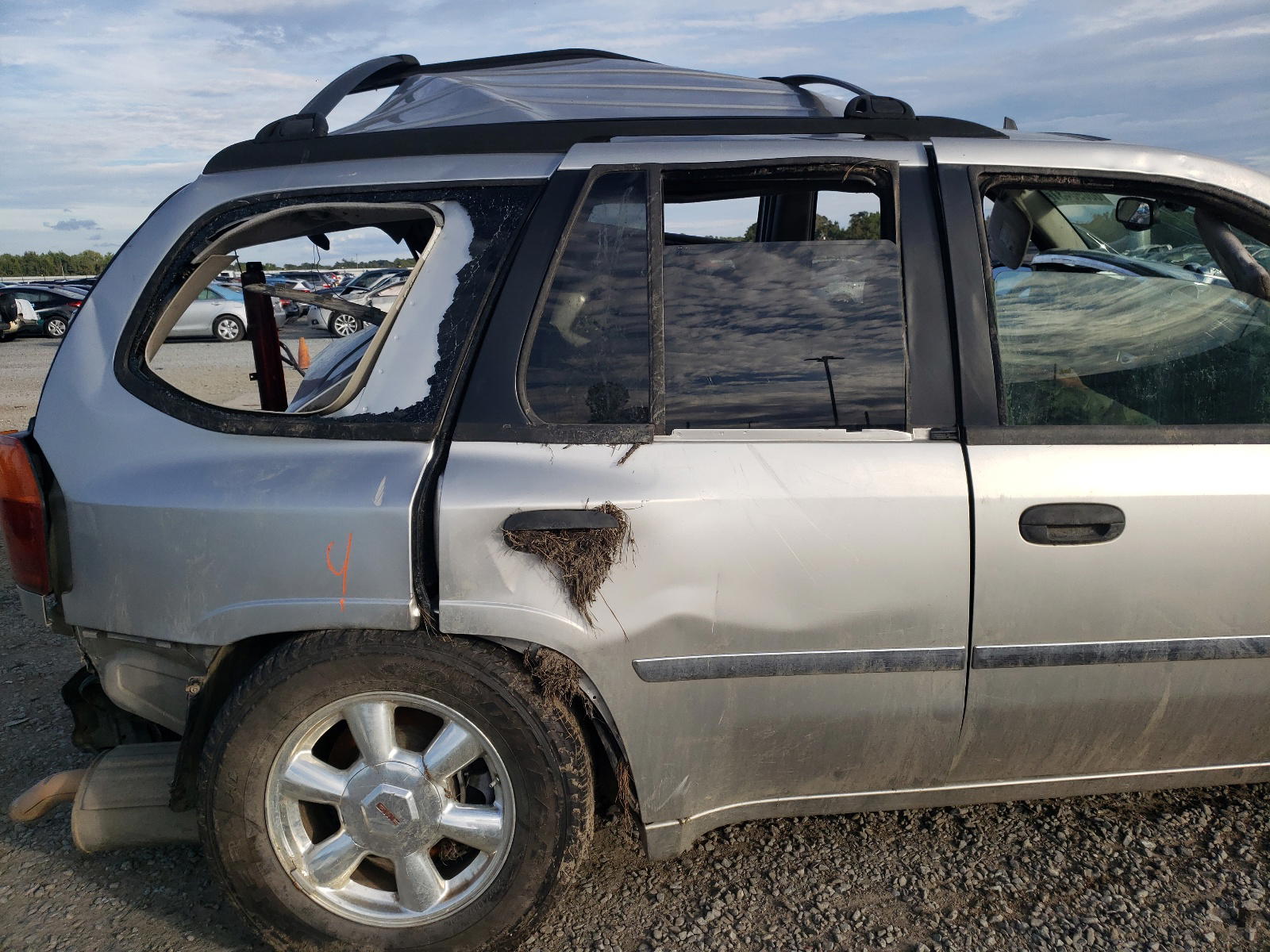 Photo 6 from auction – 2007 GMC ENVOY with VIN 1GKDS13S872100557