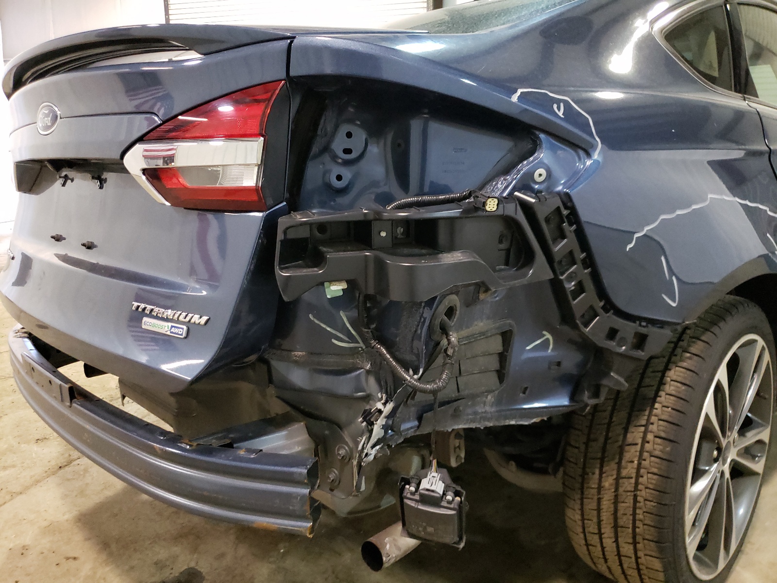 Photo 9 from auction – 2019 FORD FUSION TIT with VIN 3FA6P0D97KR168838