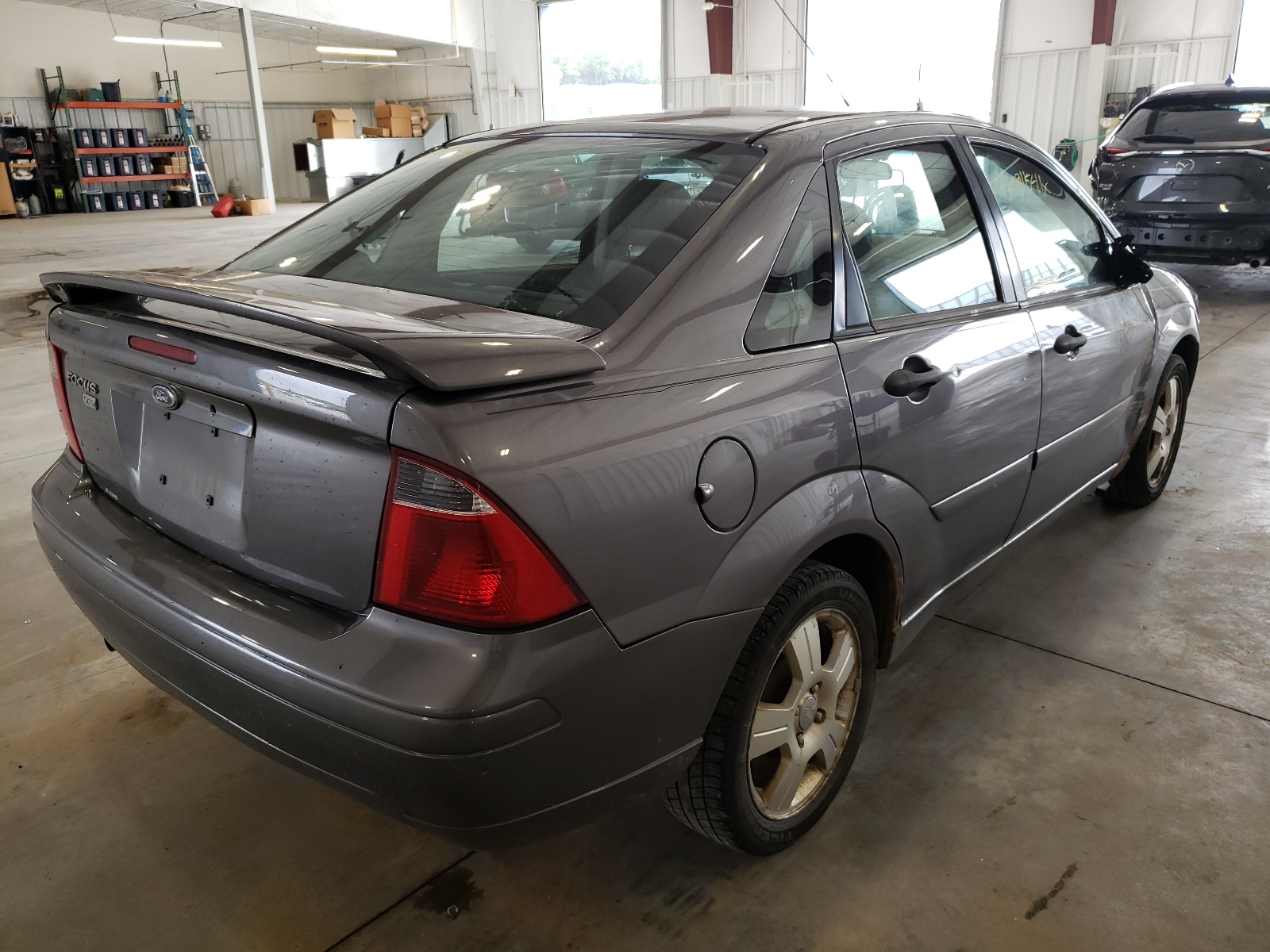 Photo 4 from auction – 2007 FORD FOCUS ZX4 with VIN 1FAHP34N97W298499