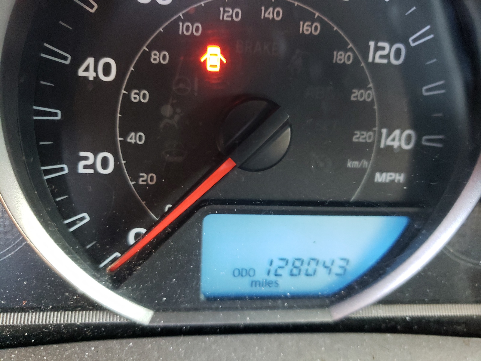 Photo 8 from auction – 2015 TOYOTA RAV4 XLE with VIN 2T3RFREVXFW290461