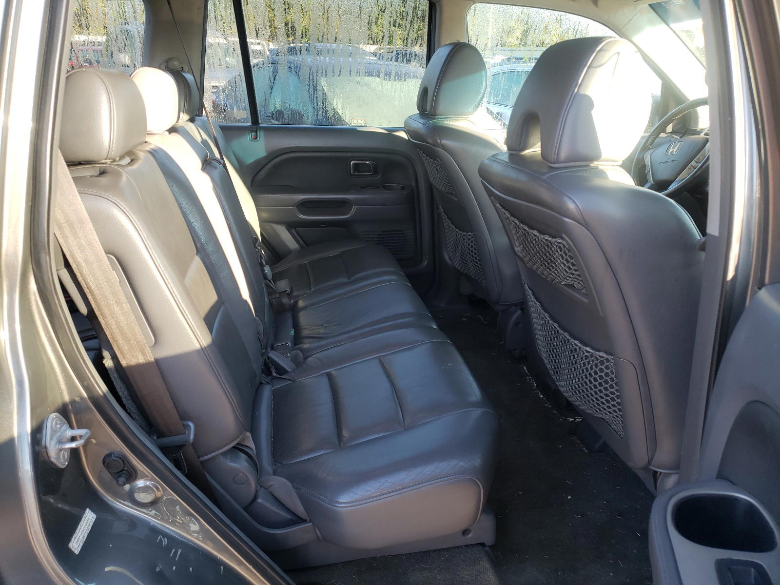 Photo 6 from auction – 2007 HONDA PILOT EXL with VIN 2HKYF18567H502967