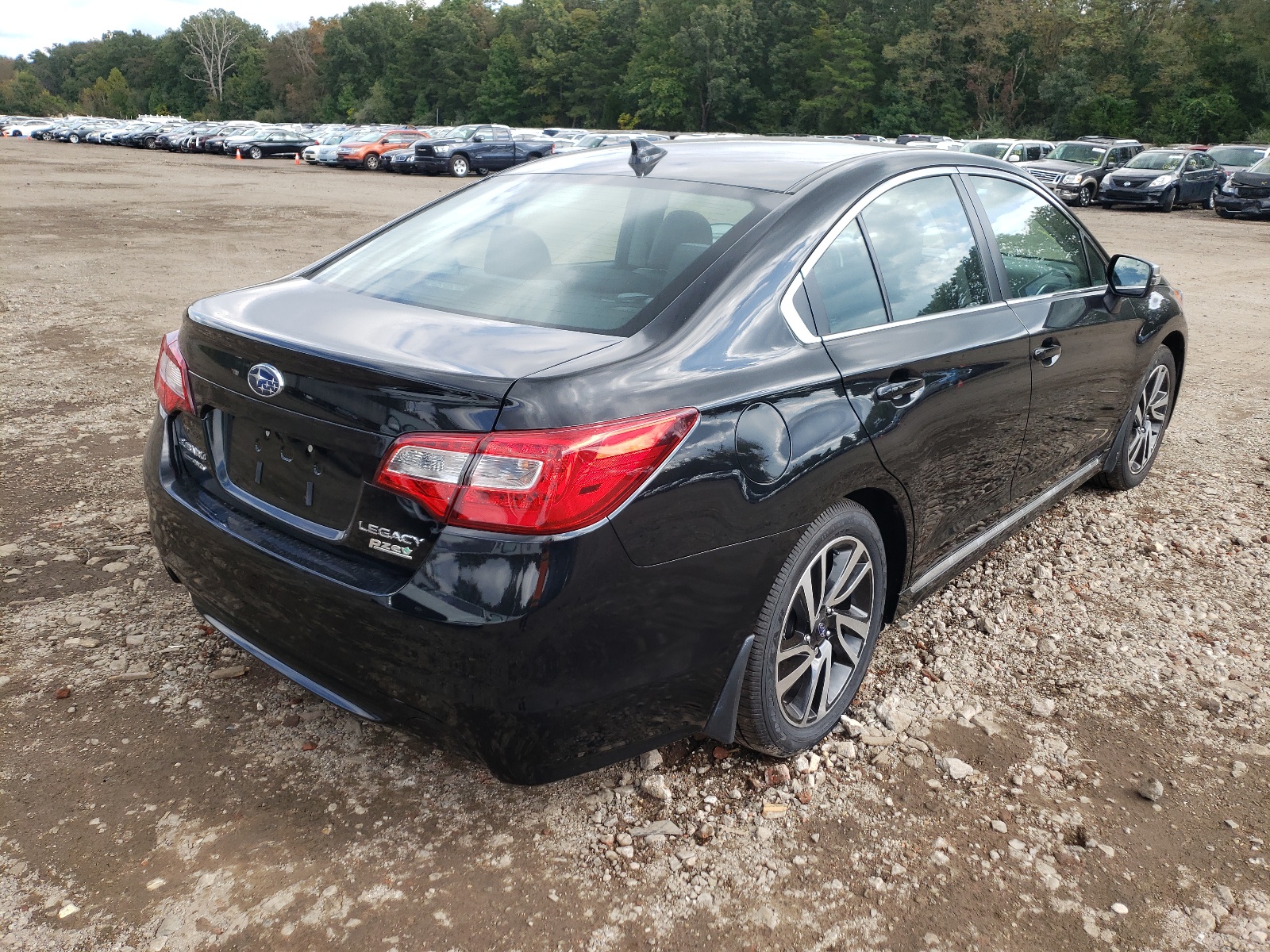 Photo 4 from auction – 2017 SUBARU LEGACY SPO with VIN 4S3BNAS6XH3065739