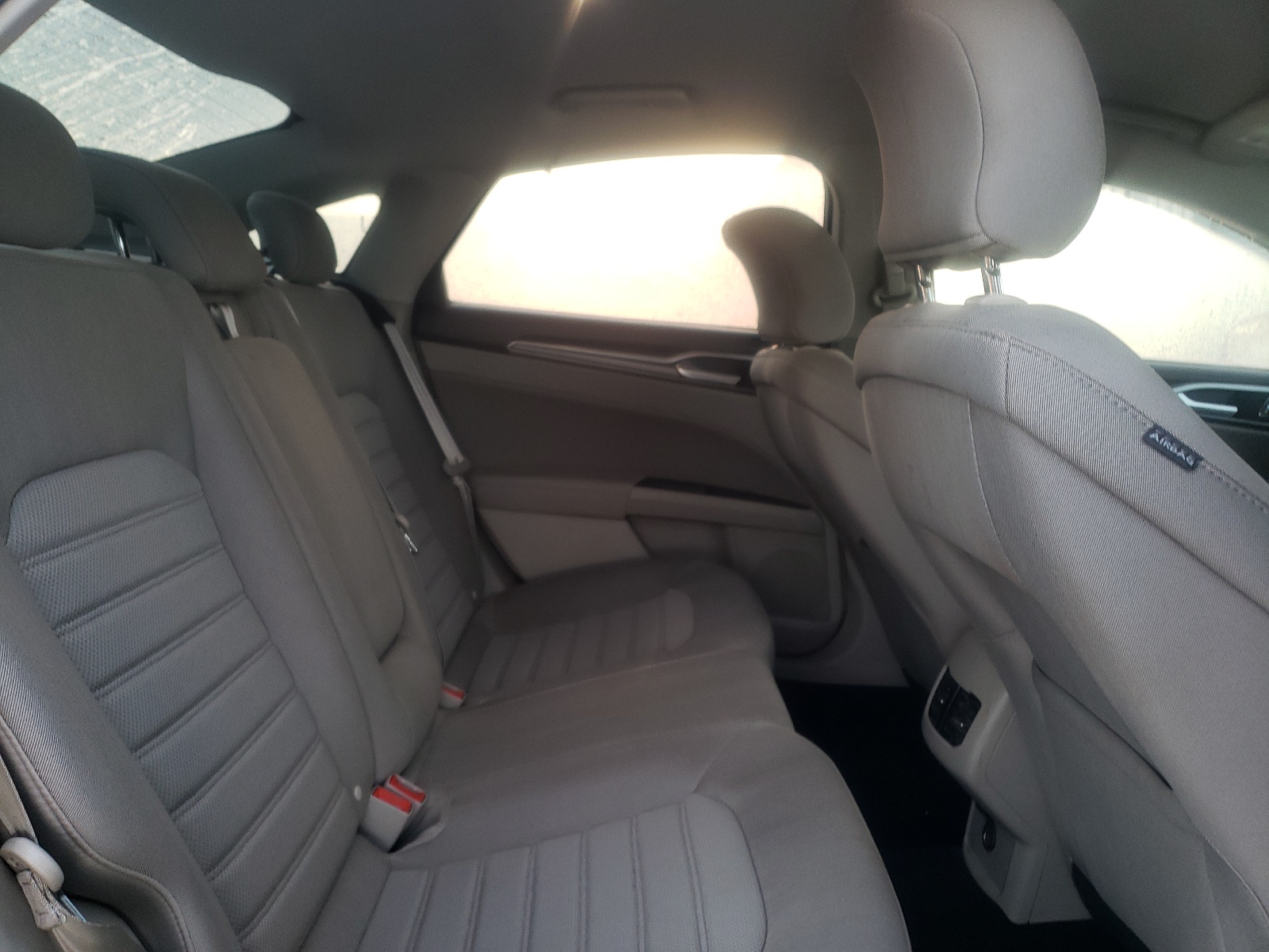 Photo 6 from auction – 2019 FORD FUSION SE with VIN 3FA6P0HD9KR250987