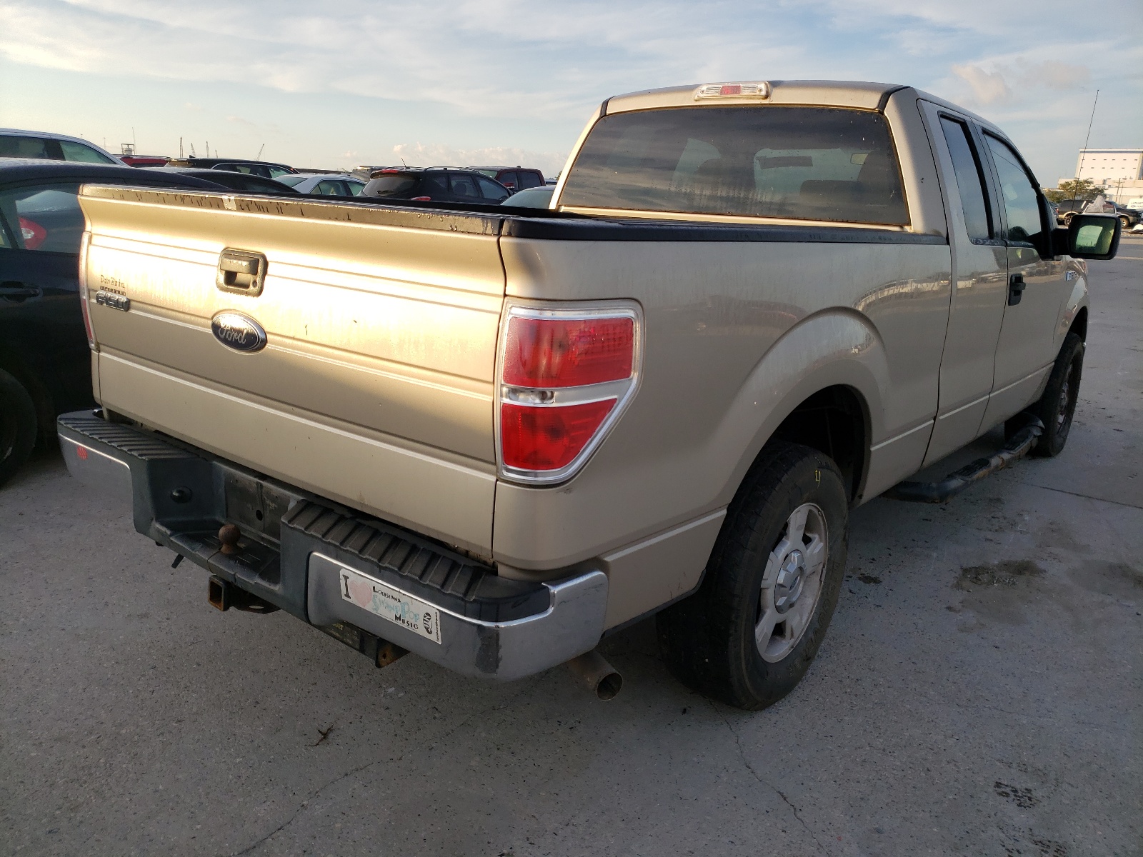 Photo 4 from auction – 2009 FORD F150 SUPER with VIN 1FTRX12859FA42170